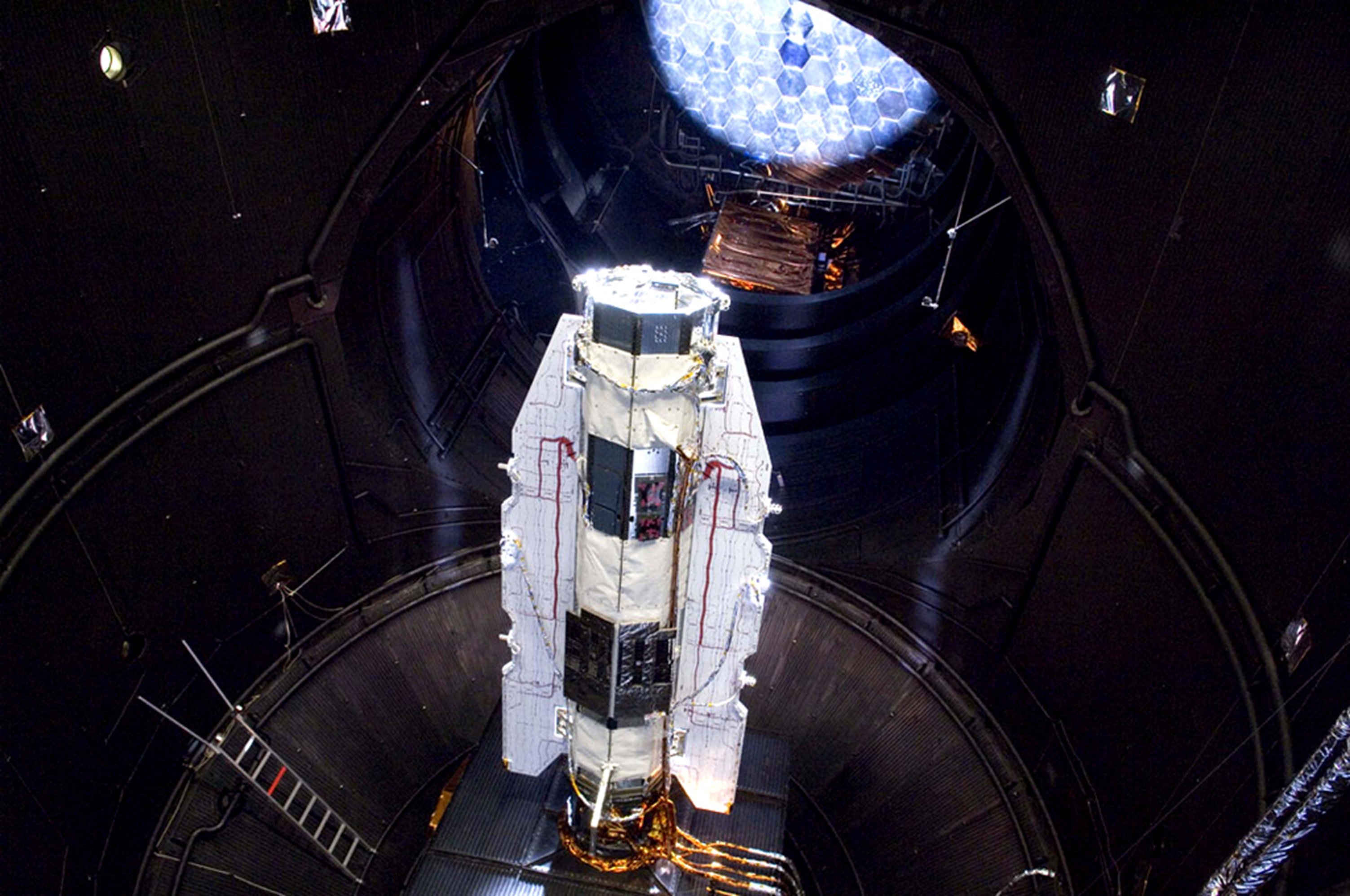 goce, Ready, For, Testing, At, Estec, 3006x1996 Wallpaper