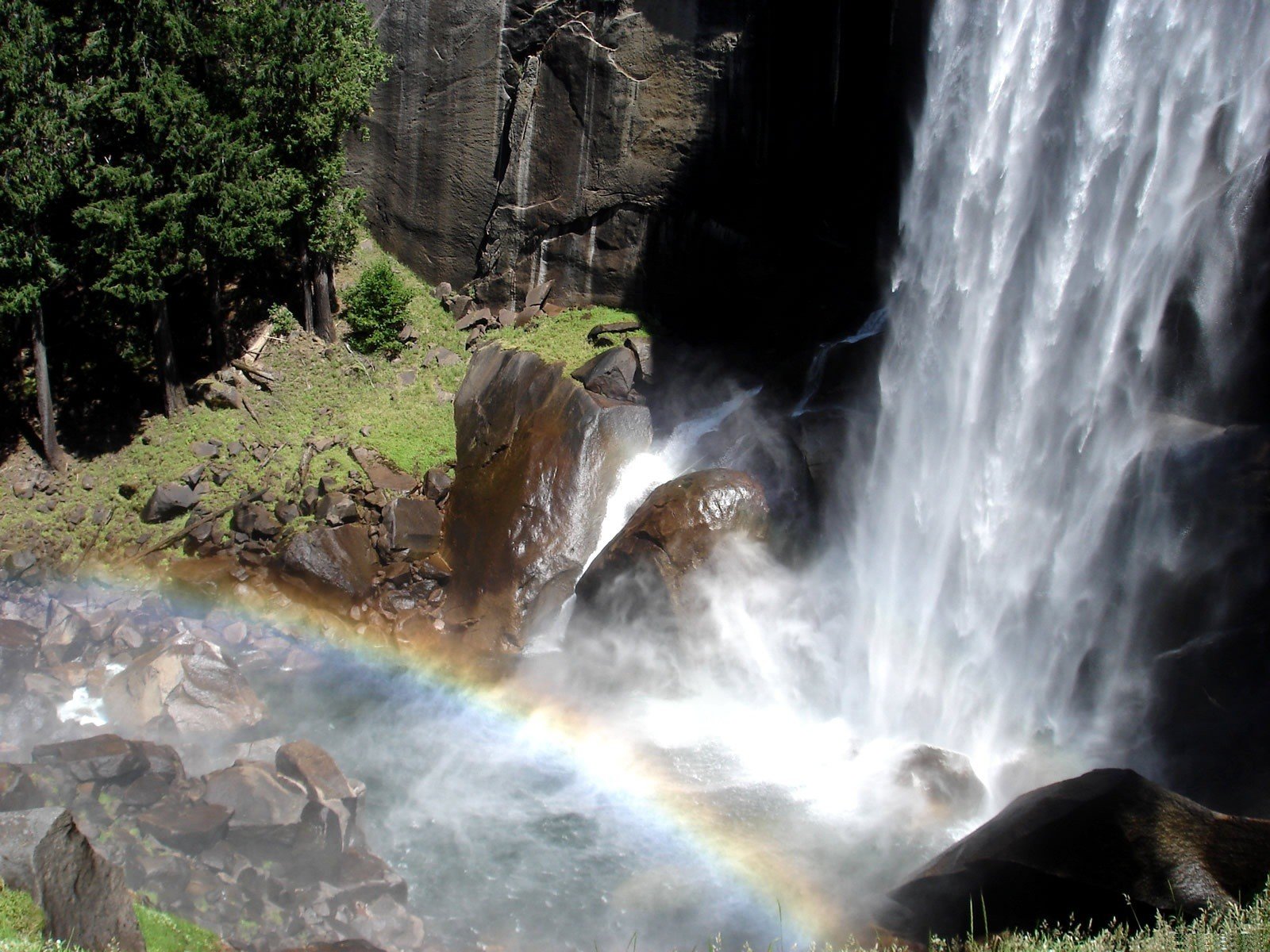 waterfalls Wallpaper