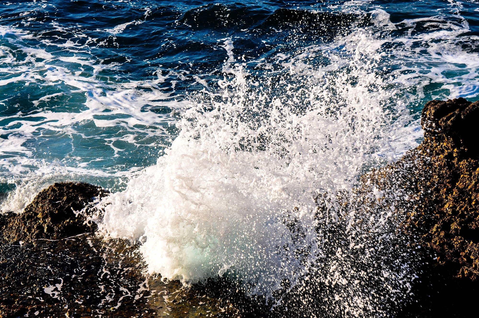sea, Water, Waves, Spray, Drops, Rocks, Ocean Wallpaper