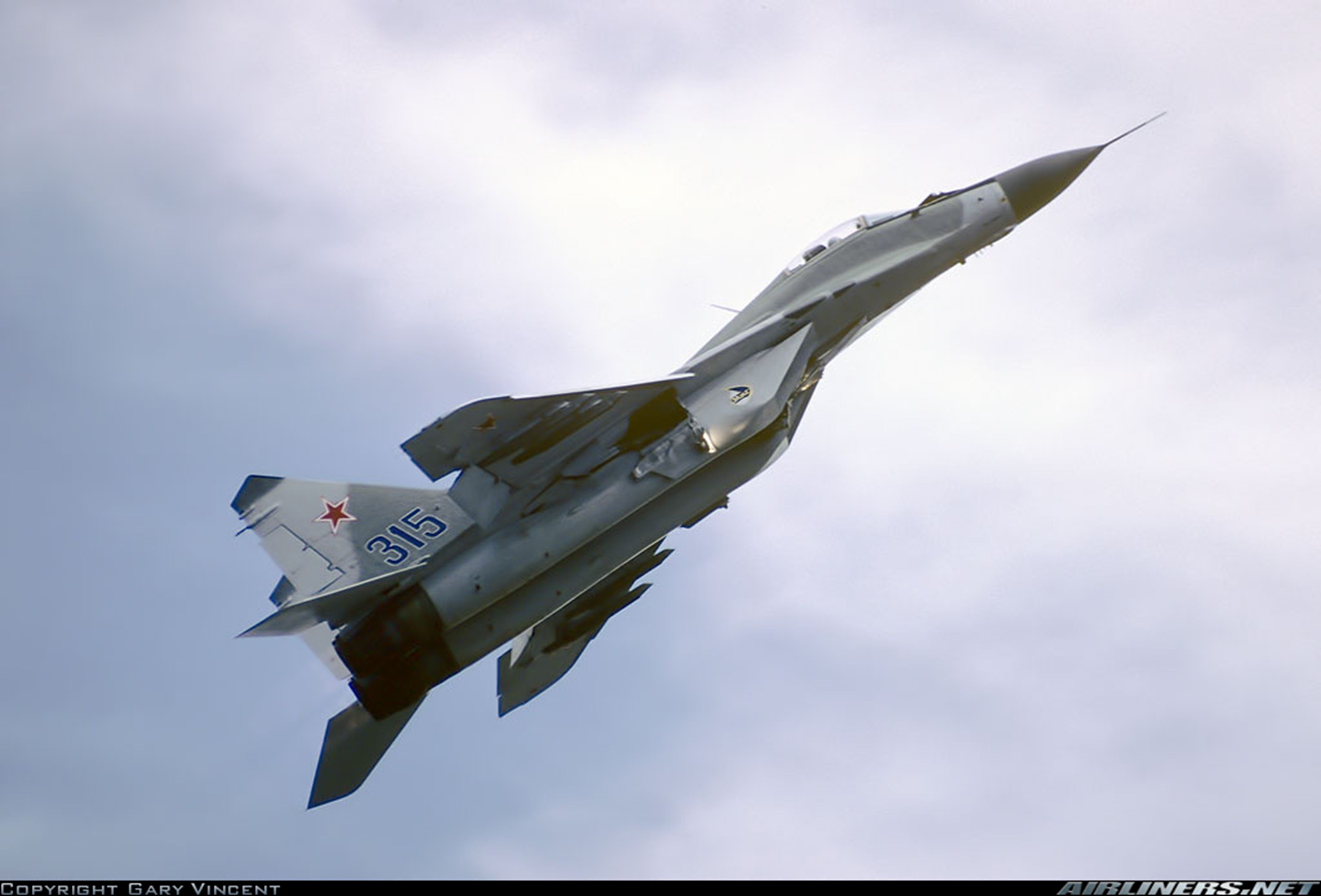 Mikoyan Gurevich Mig Russia Jet Fighter Russian Air Force Aircraft War ...