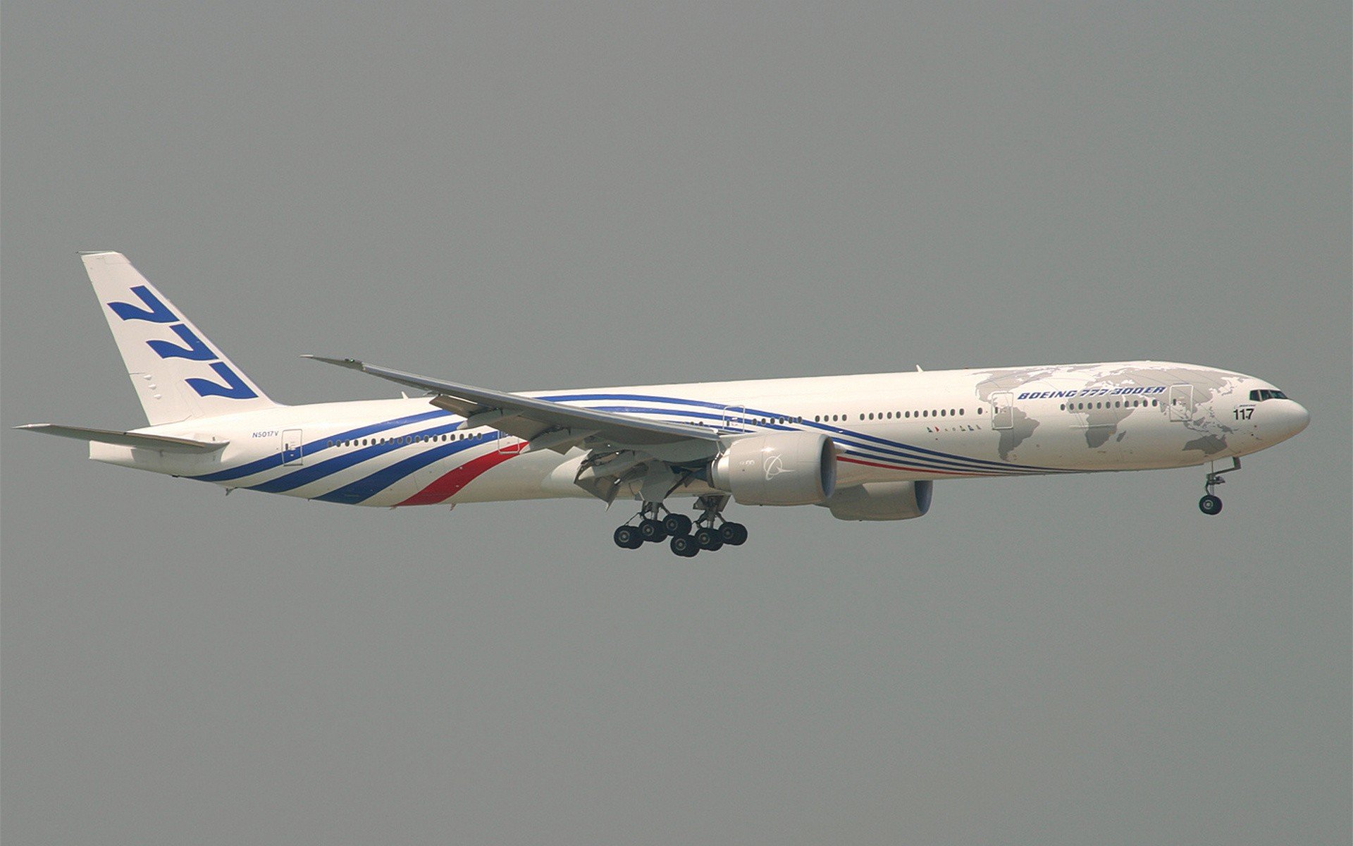 File:Cathay Pacific Boeing 777-300 MRD-1.jpg - 維基百科，自由嘅百科全書