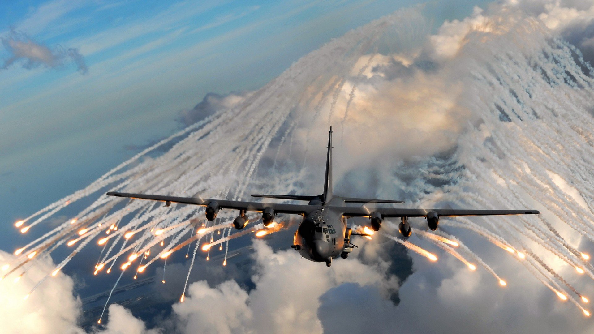 clouds, Aircraft, War, Flares, Contrails, Skyscapes, Attack Wallpaper