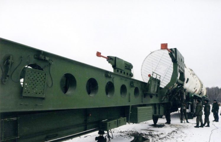 topol, Russia, Missile, Russian, Soviet, Truck, System, Mlitary, Ktg77, 4000×2559 HD Wallpaper Desktop Background