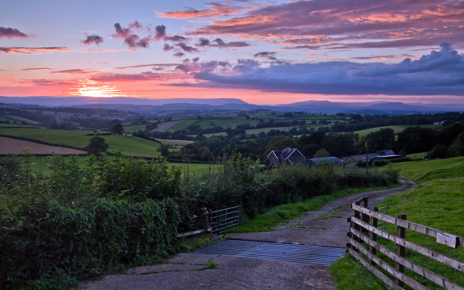 landscapes, Gate, Town, Village, Buildings, Architecture, Sunset, Sunrise, Sky, Clouds Wallpaper