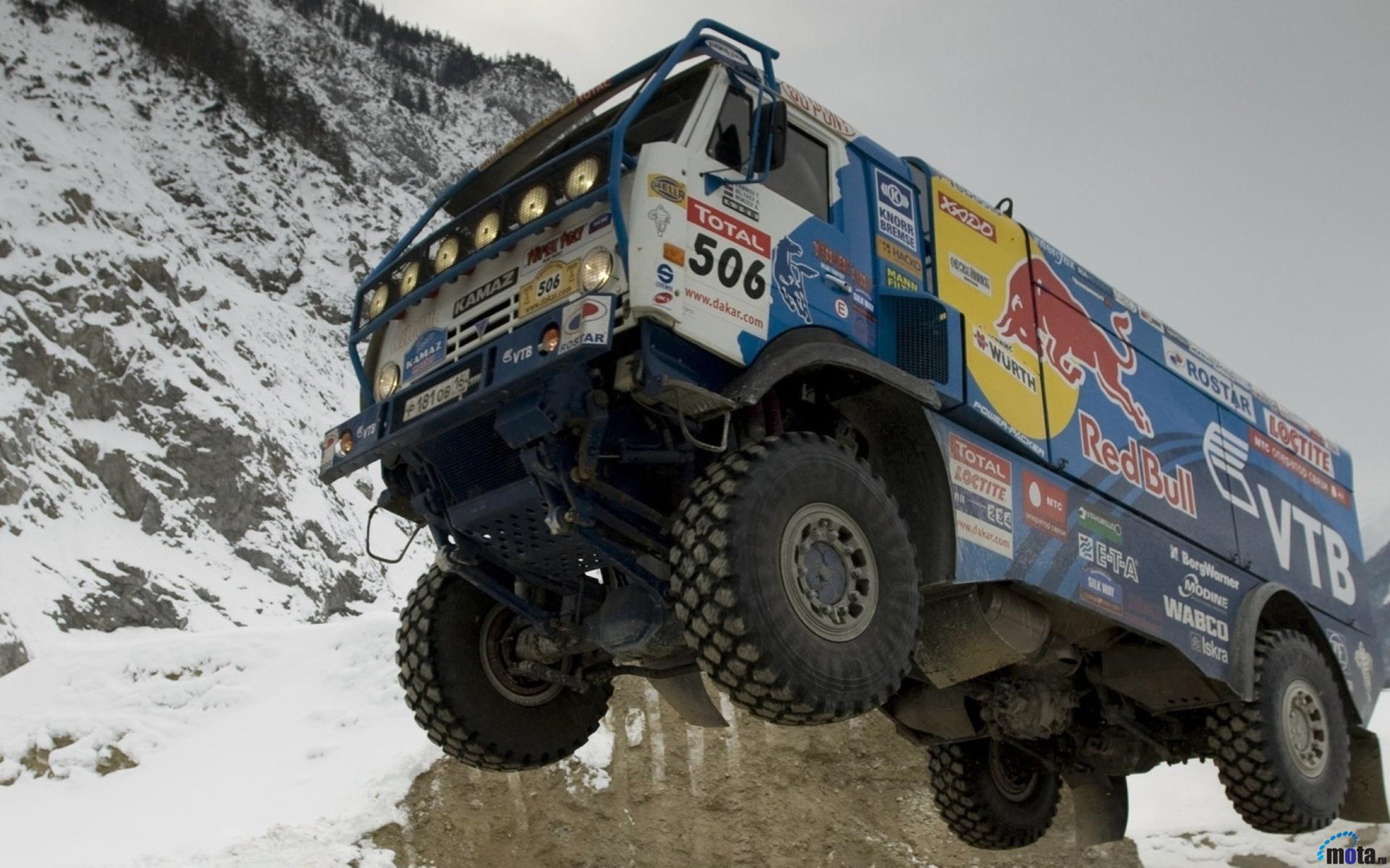 red bull, Dakar, Rally, Russian, Kamaz, Race, Truck, Desert, Racing, Sand, 4000x2500 Wallpaper