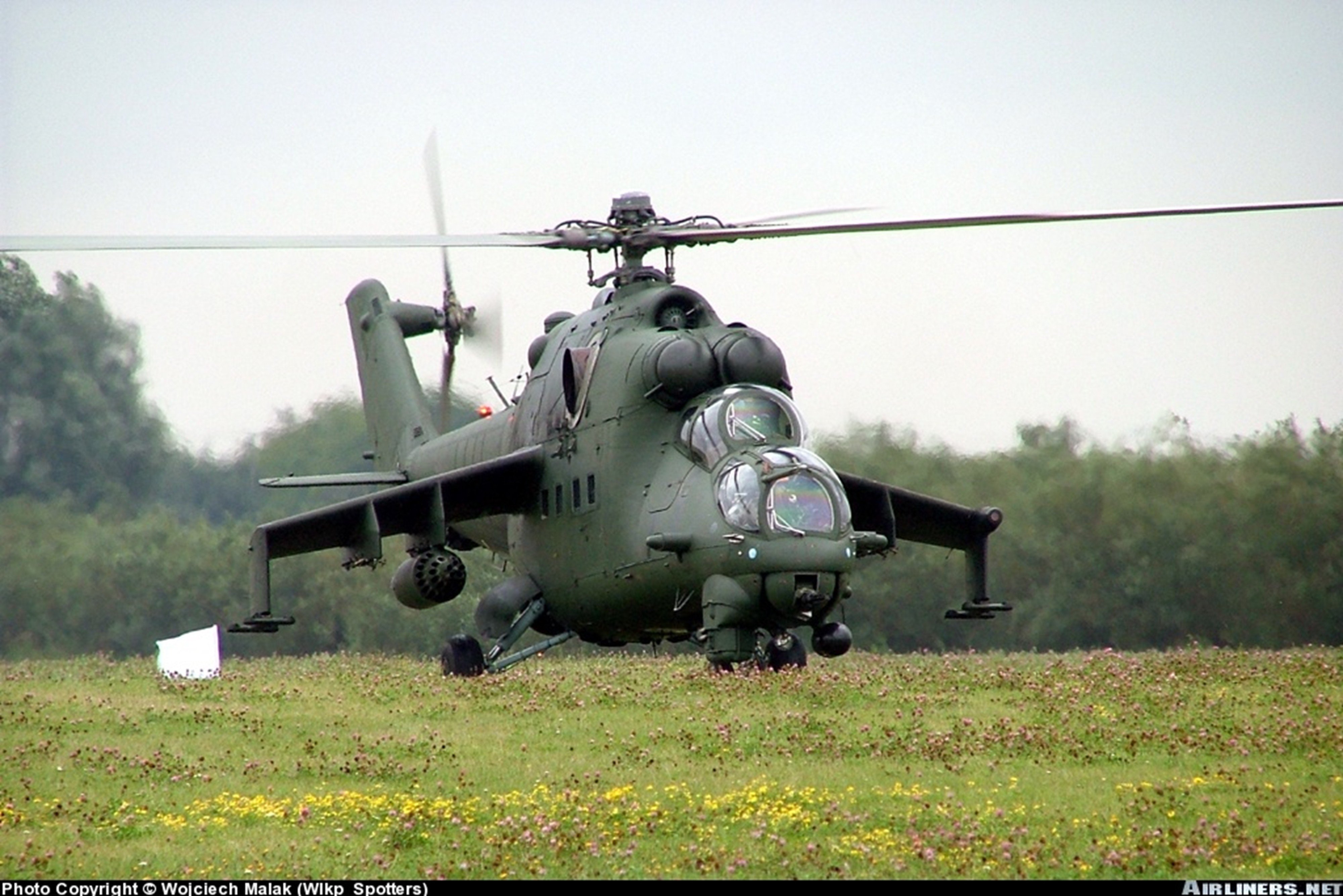 helicopter, Aircraft, Attack, Military, Army, Poland, Mil mi Wallpaper