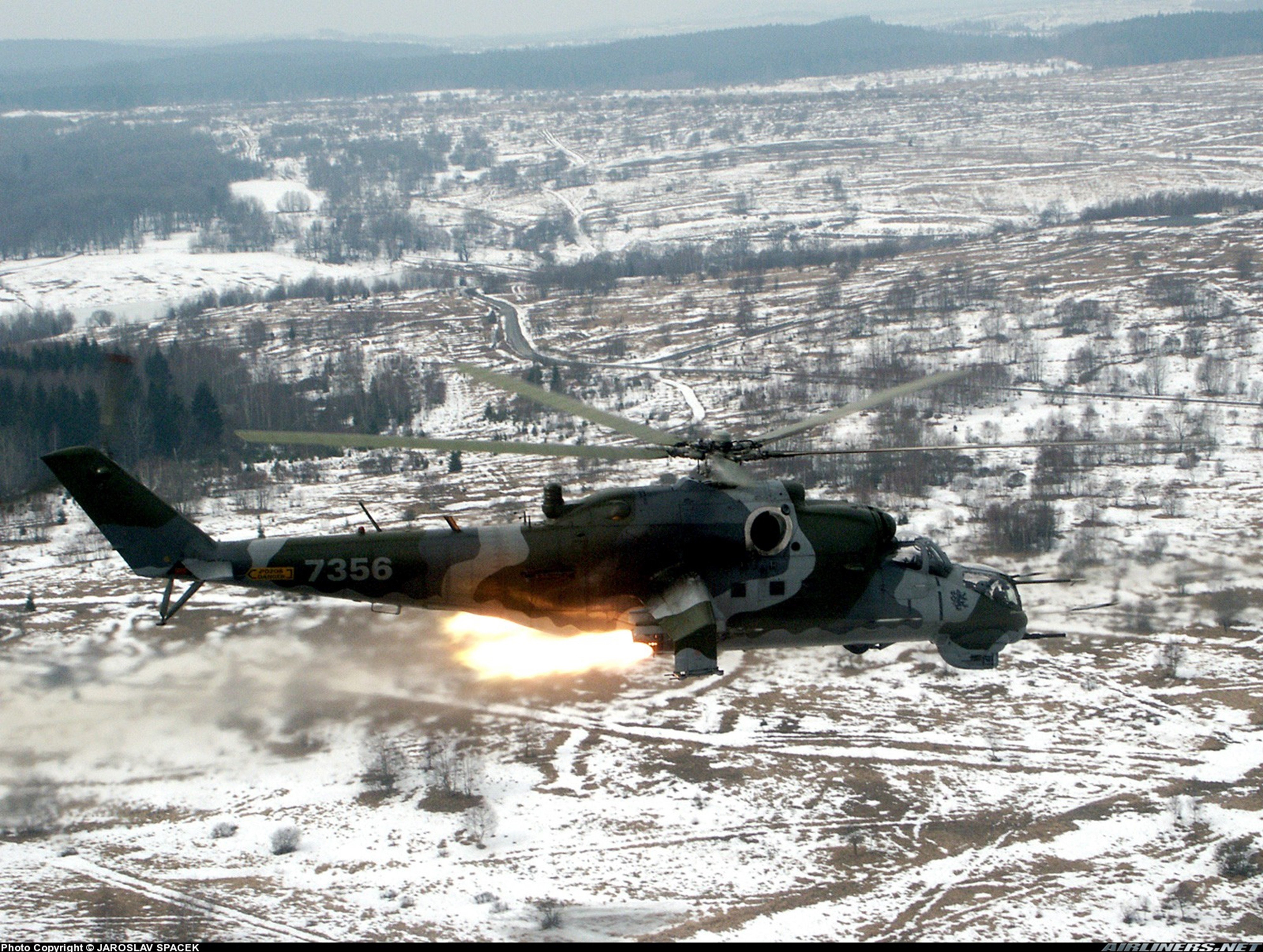 helicopter, Aircraft, Attack, Military, Army, Mil mi, Hungary Wallpaper