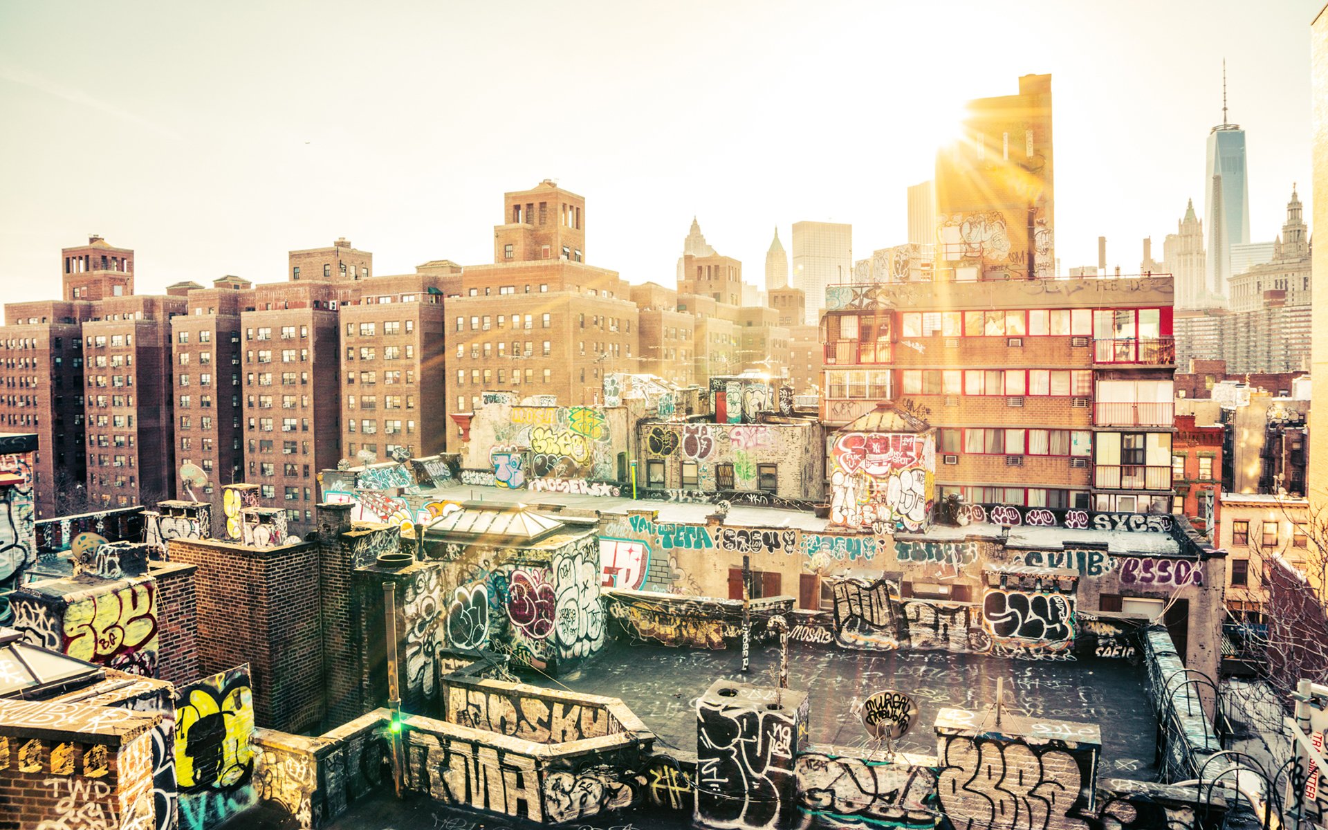 buildings, Skyscrapers, Sunlight, Graffiti Wallpaper