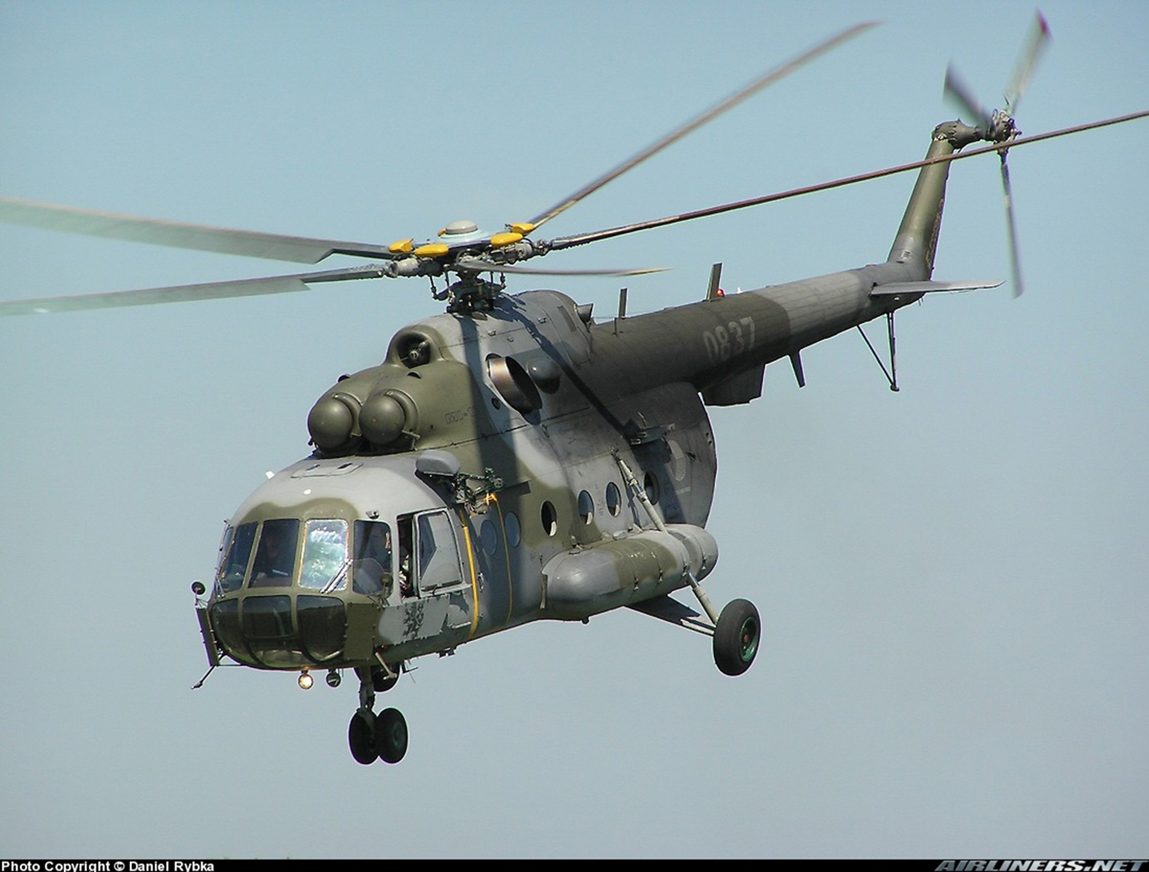 helicopter, Aircraft, Tranport, Troops, Military, Army, Czech republic, Mil mi Wallpaper