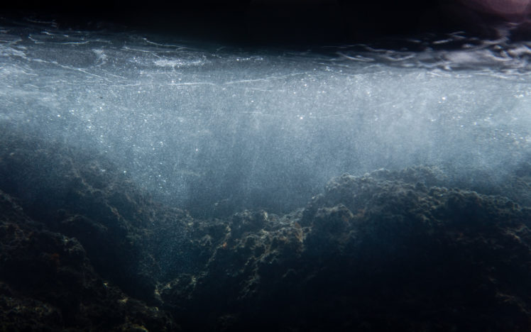 underwater, Shot HD Wallpaper Desktop Background