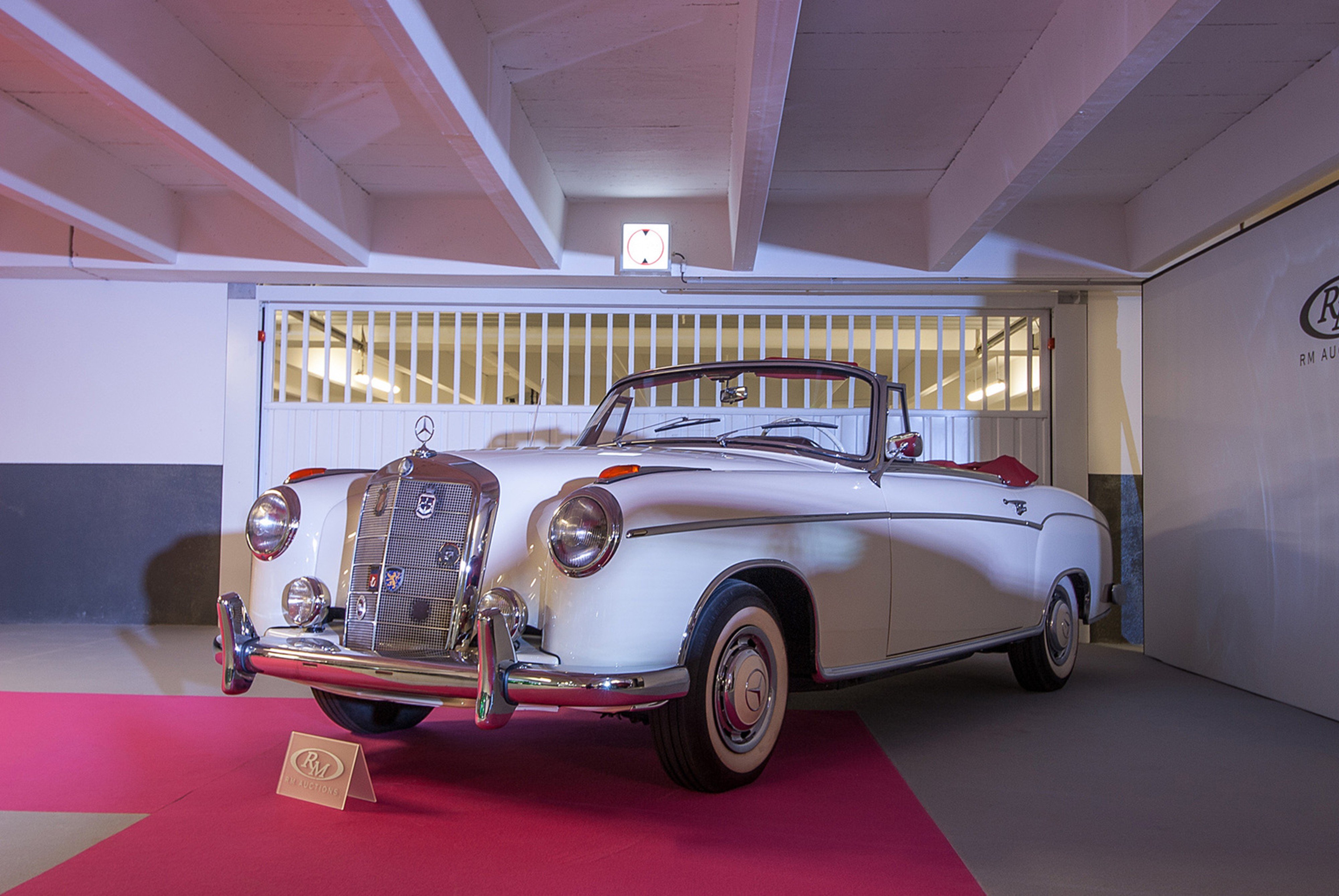 rmand039s, Auction, In, Monaco, Classic, Car, 1960, Mercedes benz, 220se, Cabriolet, 4000x2677 Wallpaper