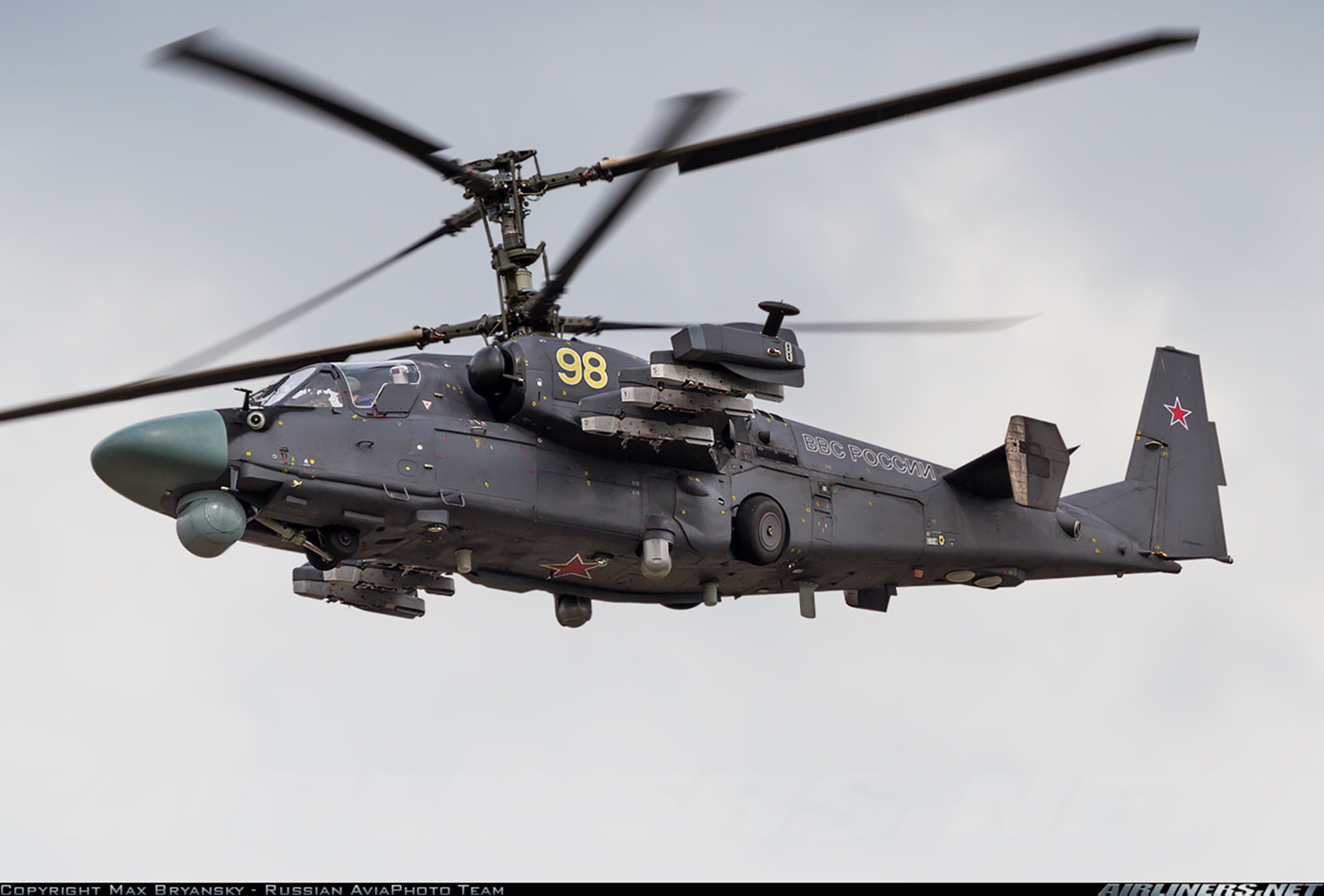 kamov, Ka 52, Alligator, Russian, Red, Star, Russia, Helicopter, Aircraft, Attack, Military, Arm Wallpaper