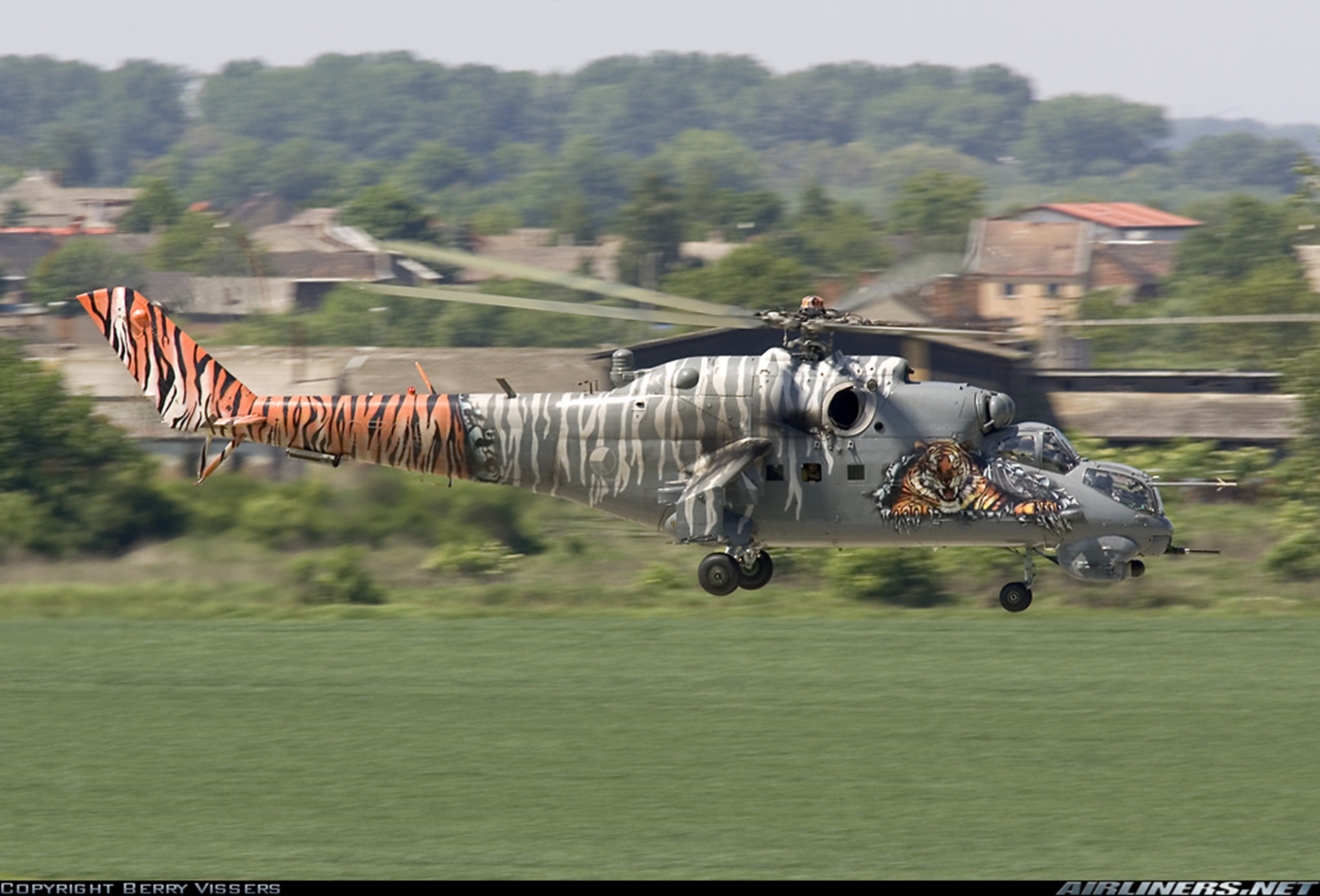 helicopter, Aircraft, Attack, Military, Army, Tiger, Mil mi, Czech republic Wallpaper