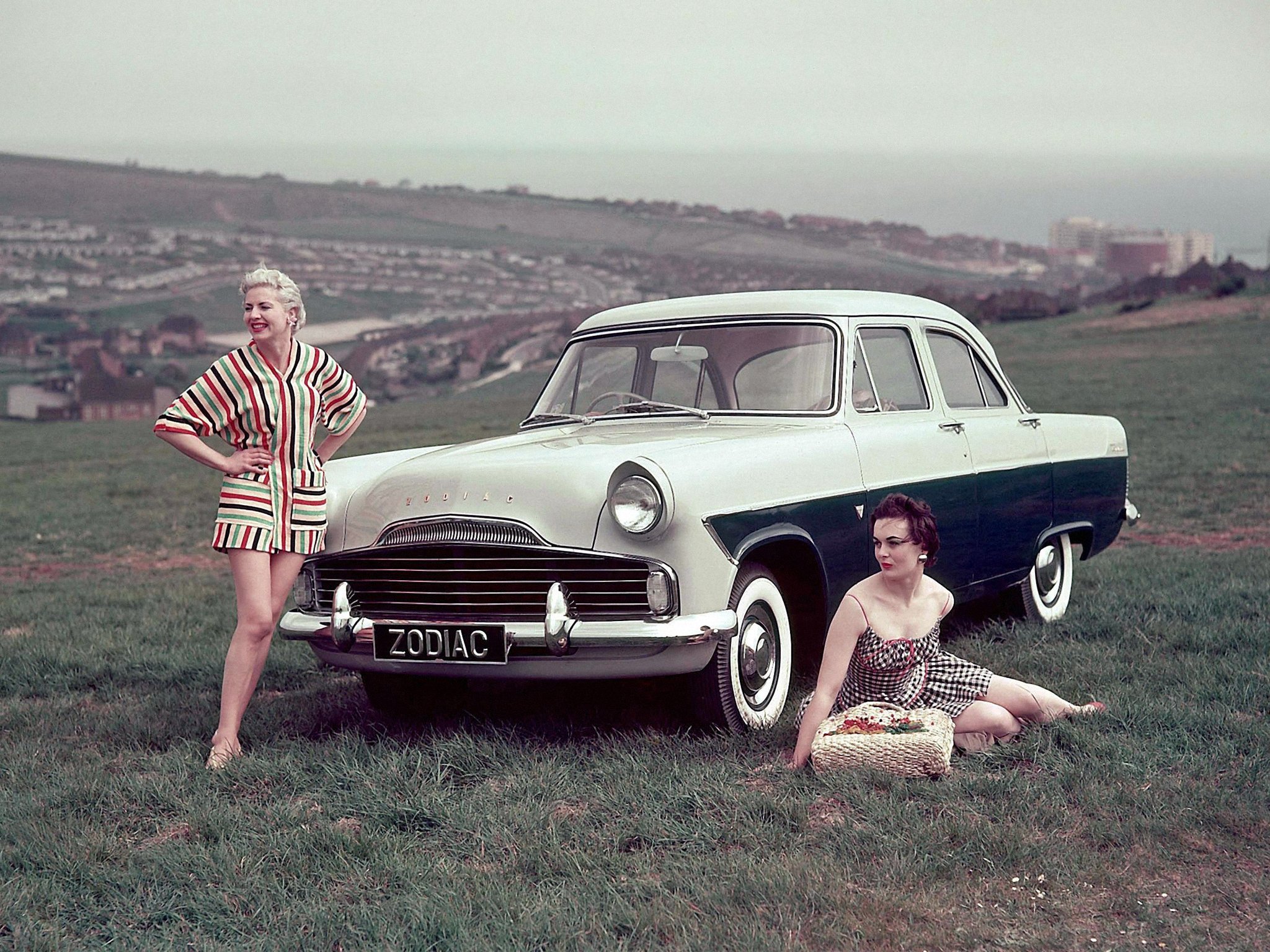 1956, Ford, Zodiac, Saloon,  206e Wallpaper