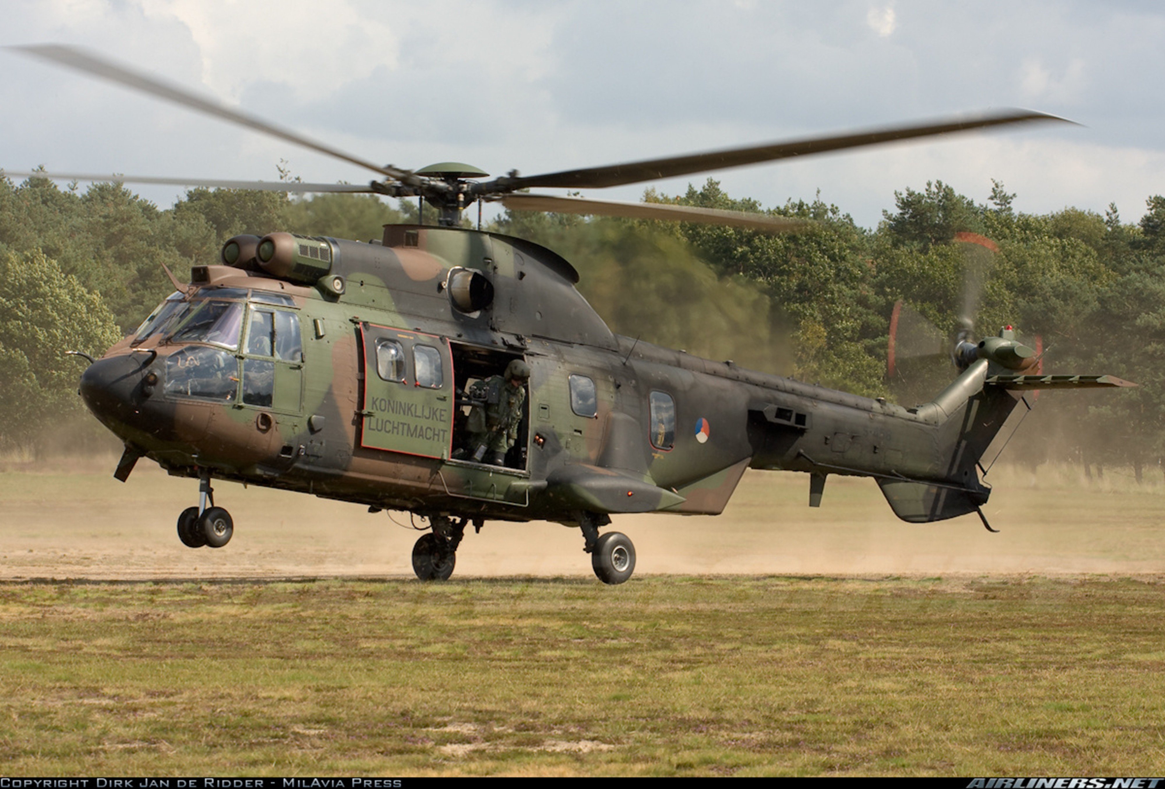 eurocopter, As, 532u2, Cougar, Mk2,  2 , 4000x2707 Wallpaper