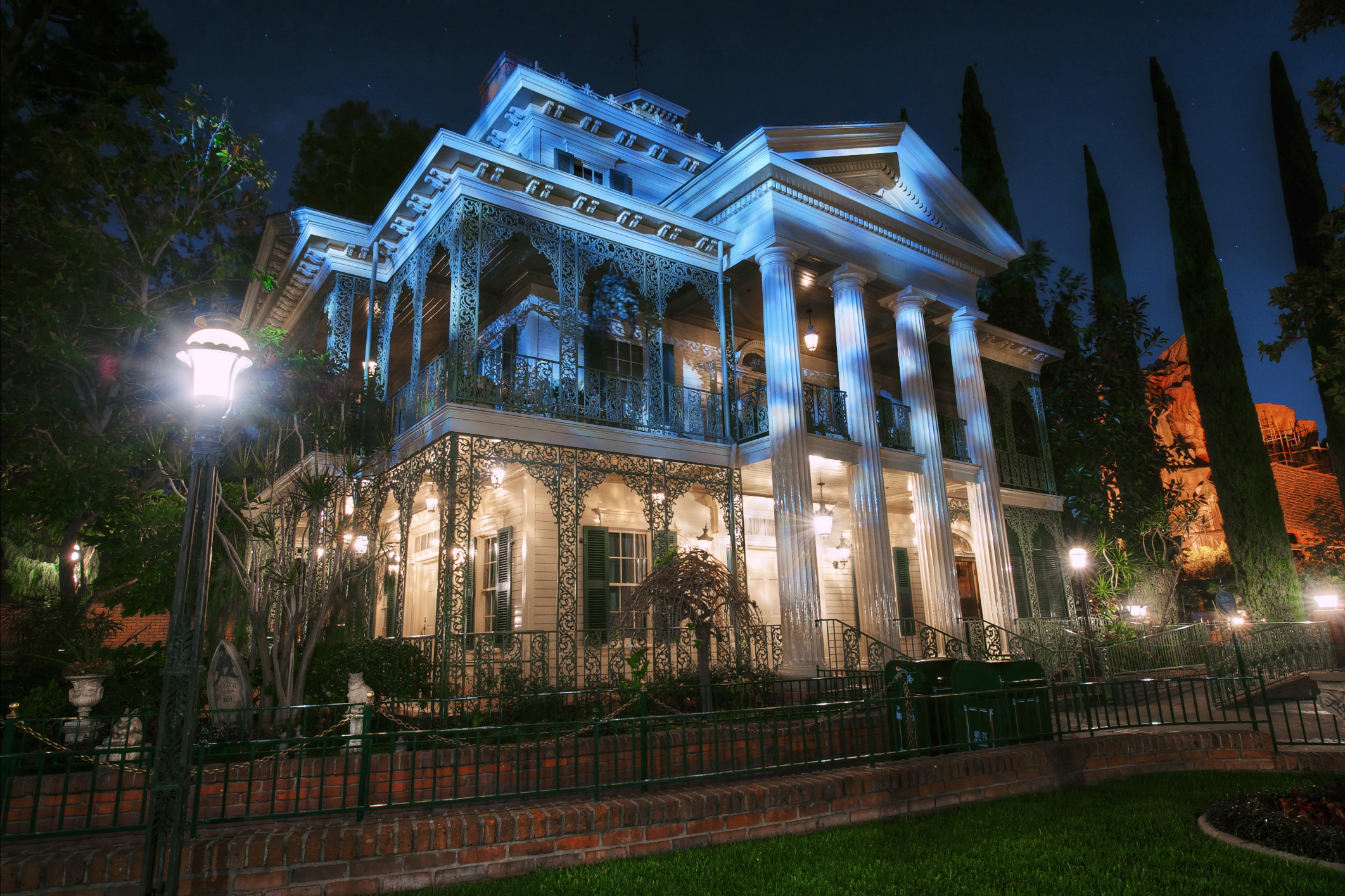 usa, Anaheim, California, Night, Street, Lights, Hdr, Buildings, Mansion Wallpaper