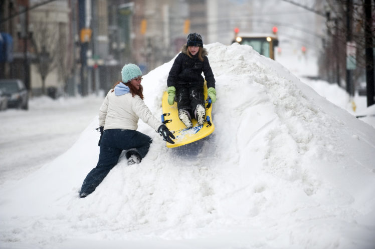 cities, Roads, Children, Mood, Fun, Happy, Sledding HD Wallpaper Desktop Background