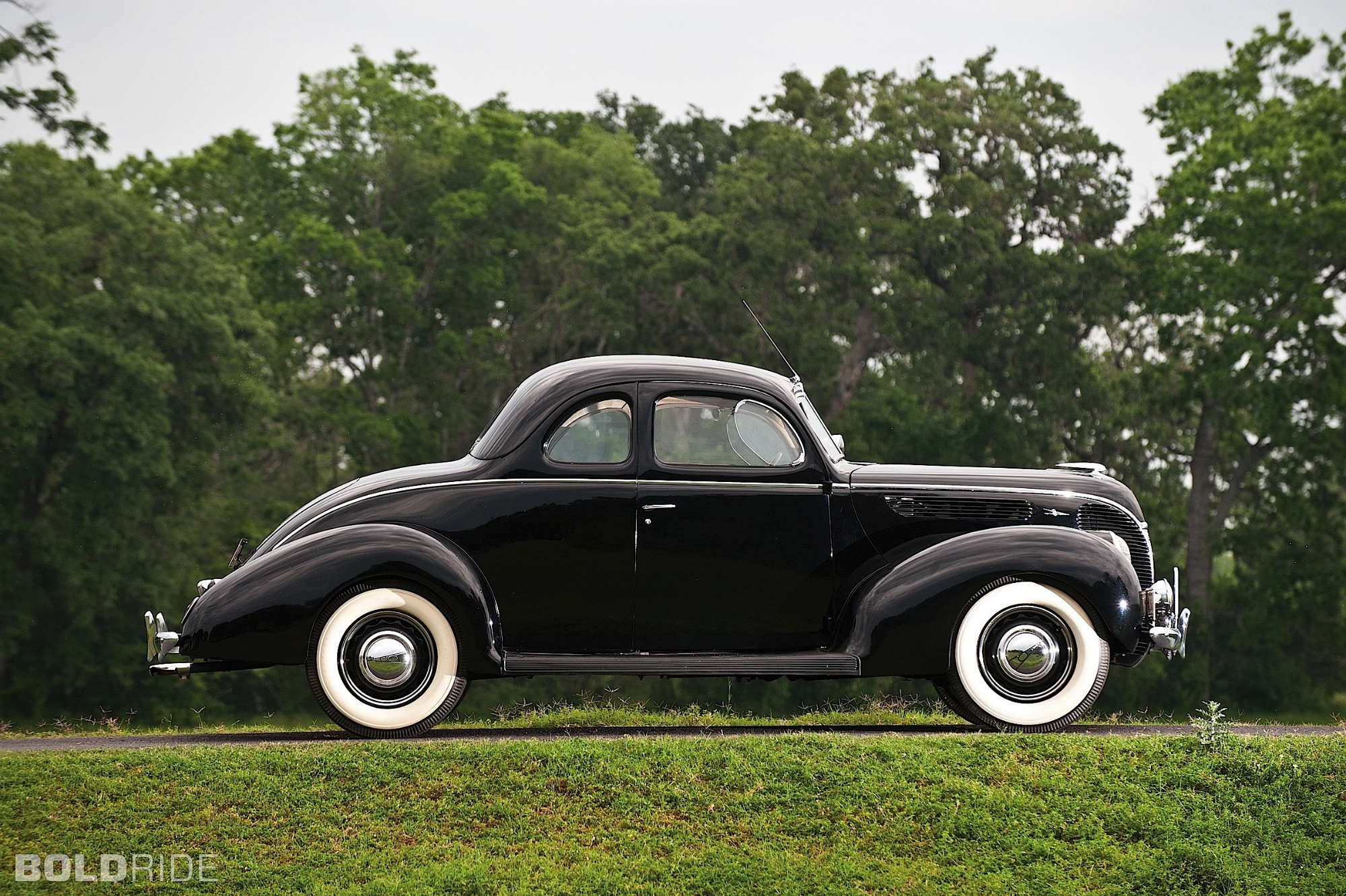 1938, Ford, Deluxe, Coupe Wallpaper