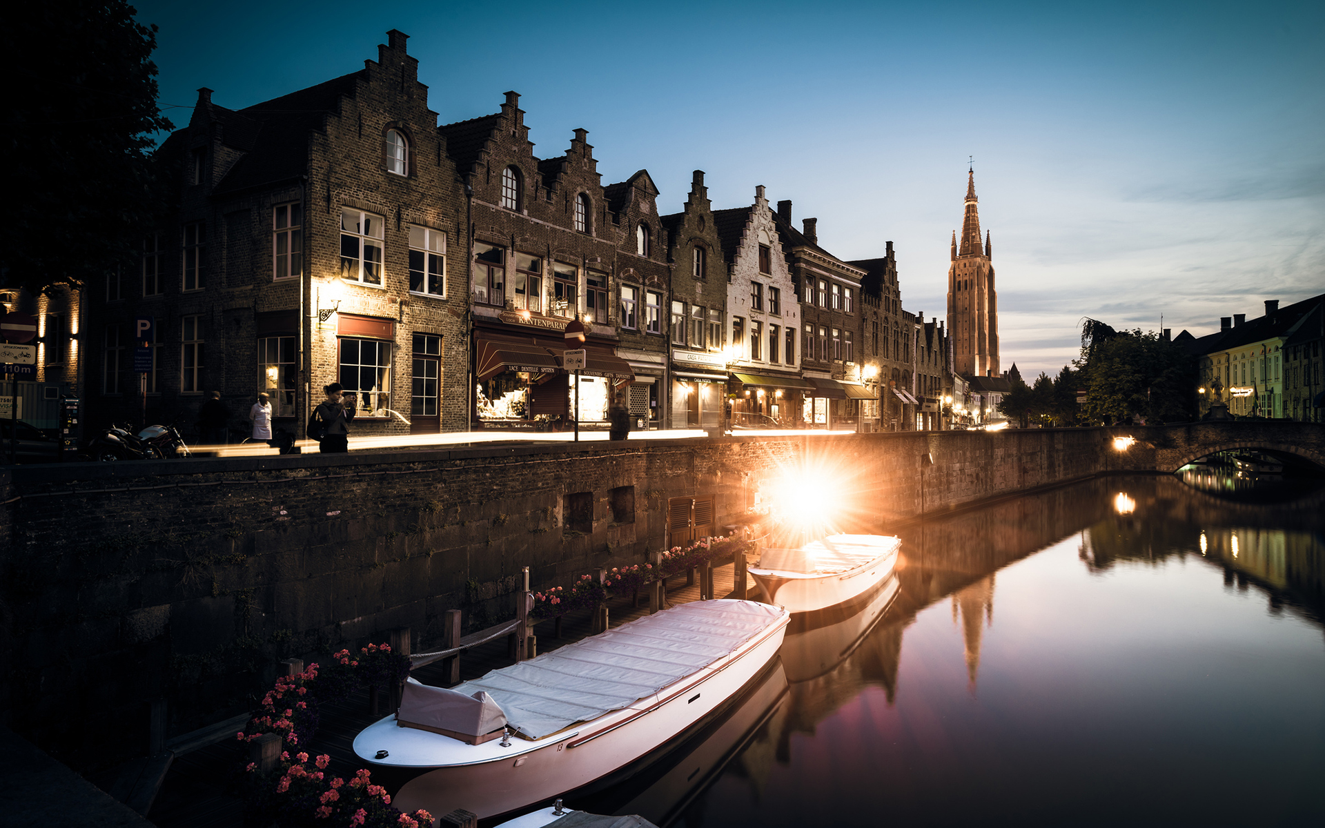 , , 1, A, Bruges, Buildings, Canal, Boats, Lights, Reflection Wallpaper