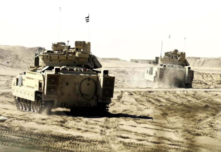 bradley, Fighting, Vehicle,  bfv , Apc, Tank, Tanks, Transport, Weapon, Military,  13 HD Wallpaper Desktop Background