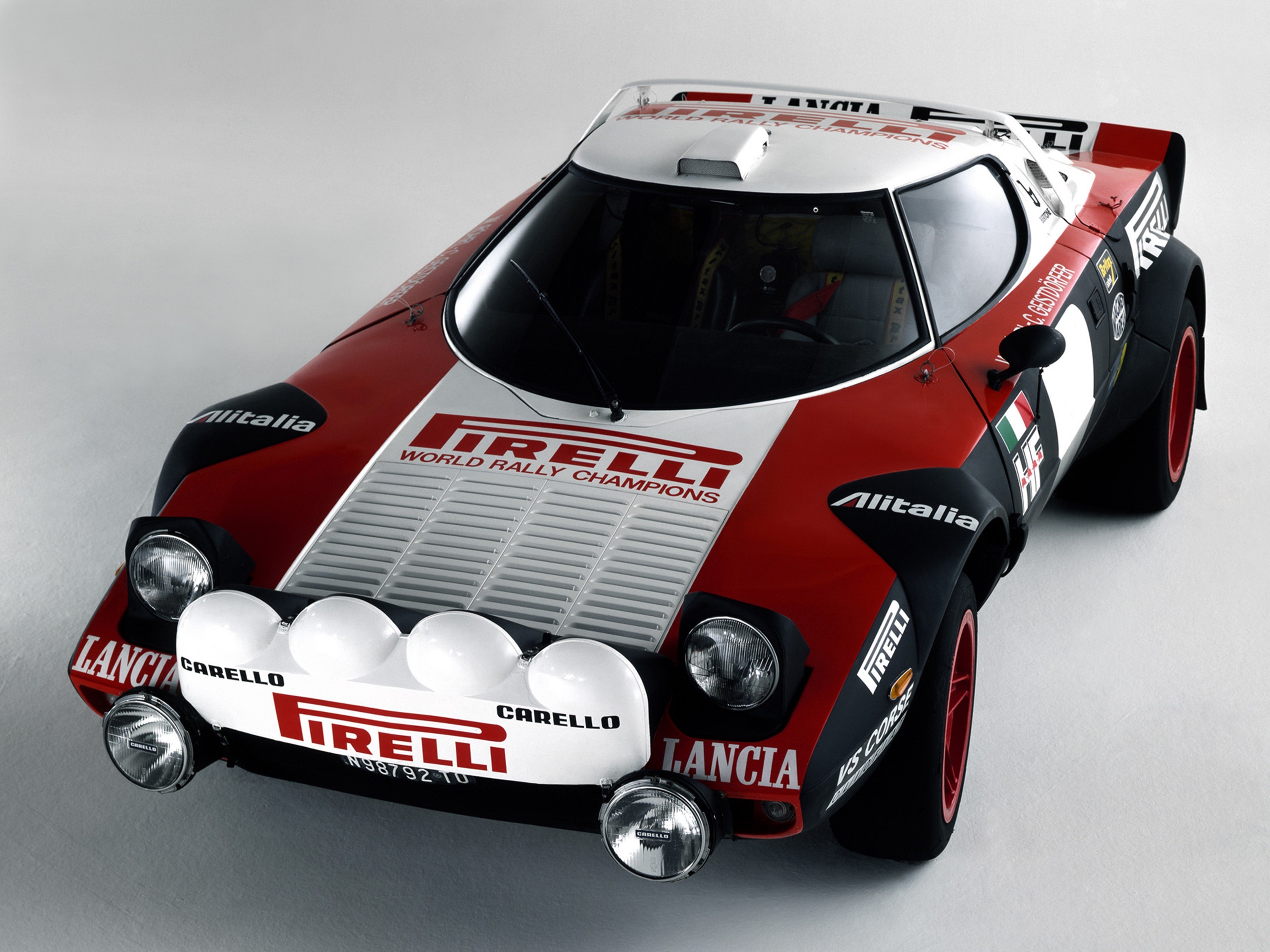 Lancia stratos rally