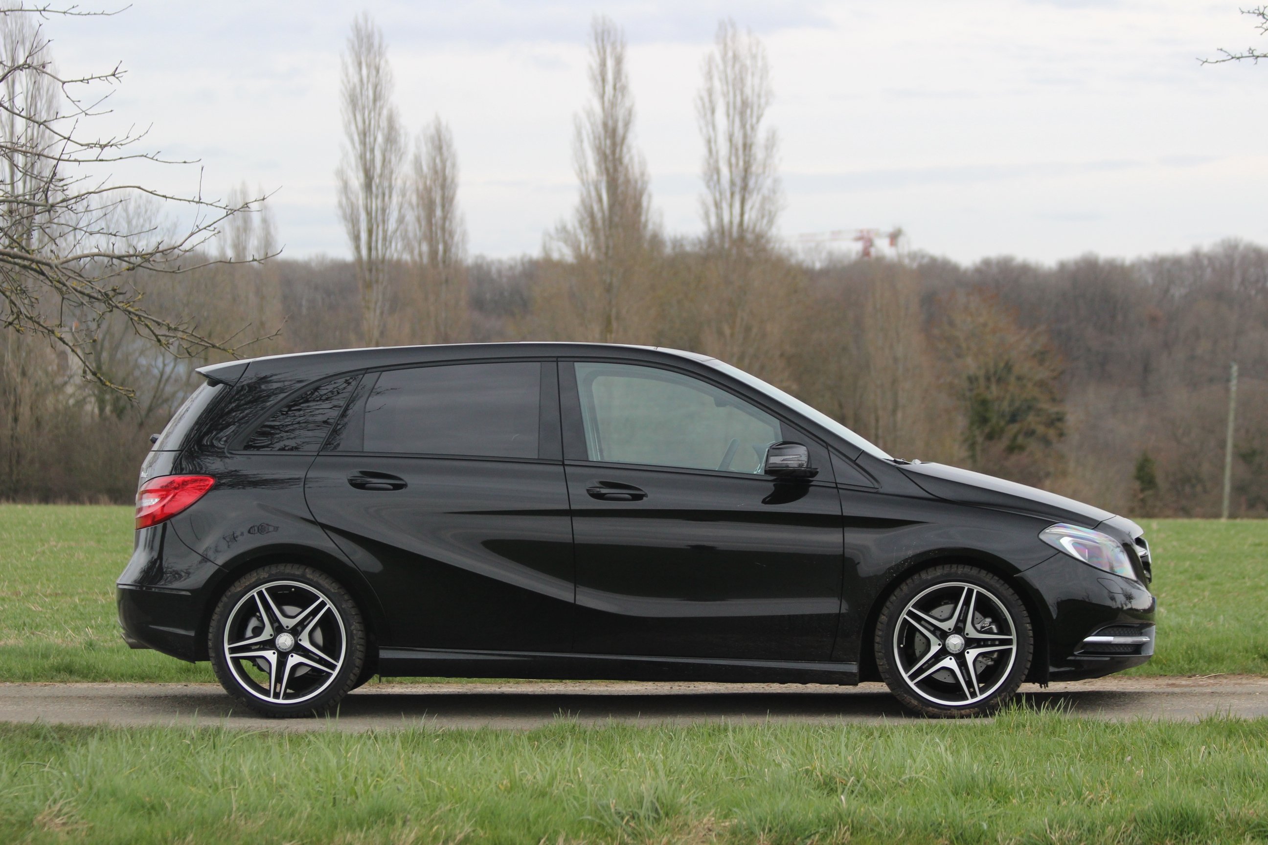 mercedes classe b220 4matic Wallpaper