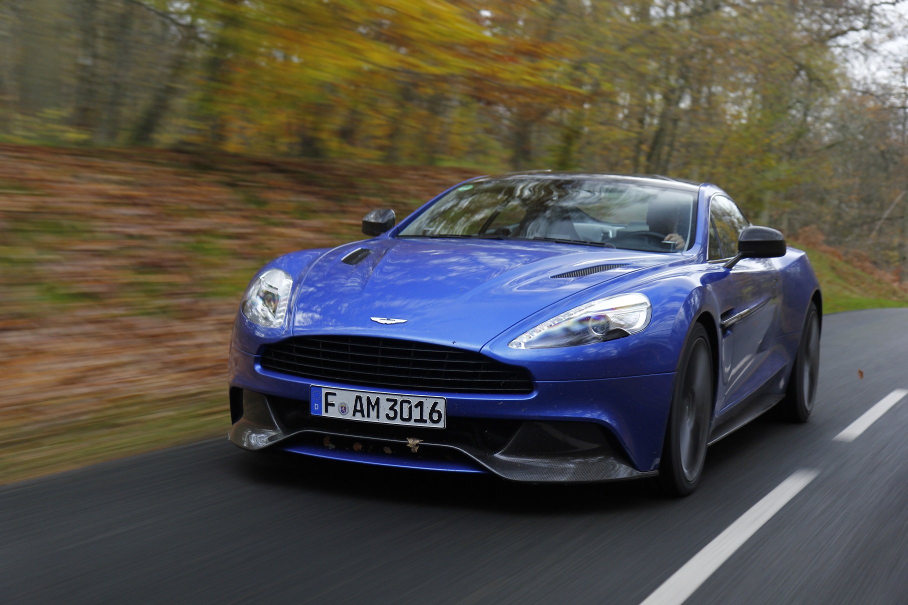 aston martin vanquish 2013 Wallpaper