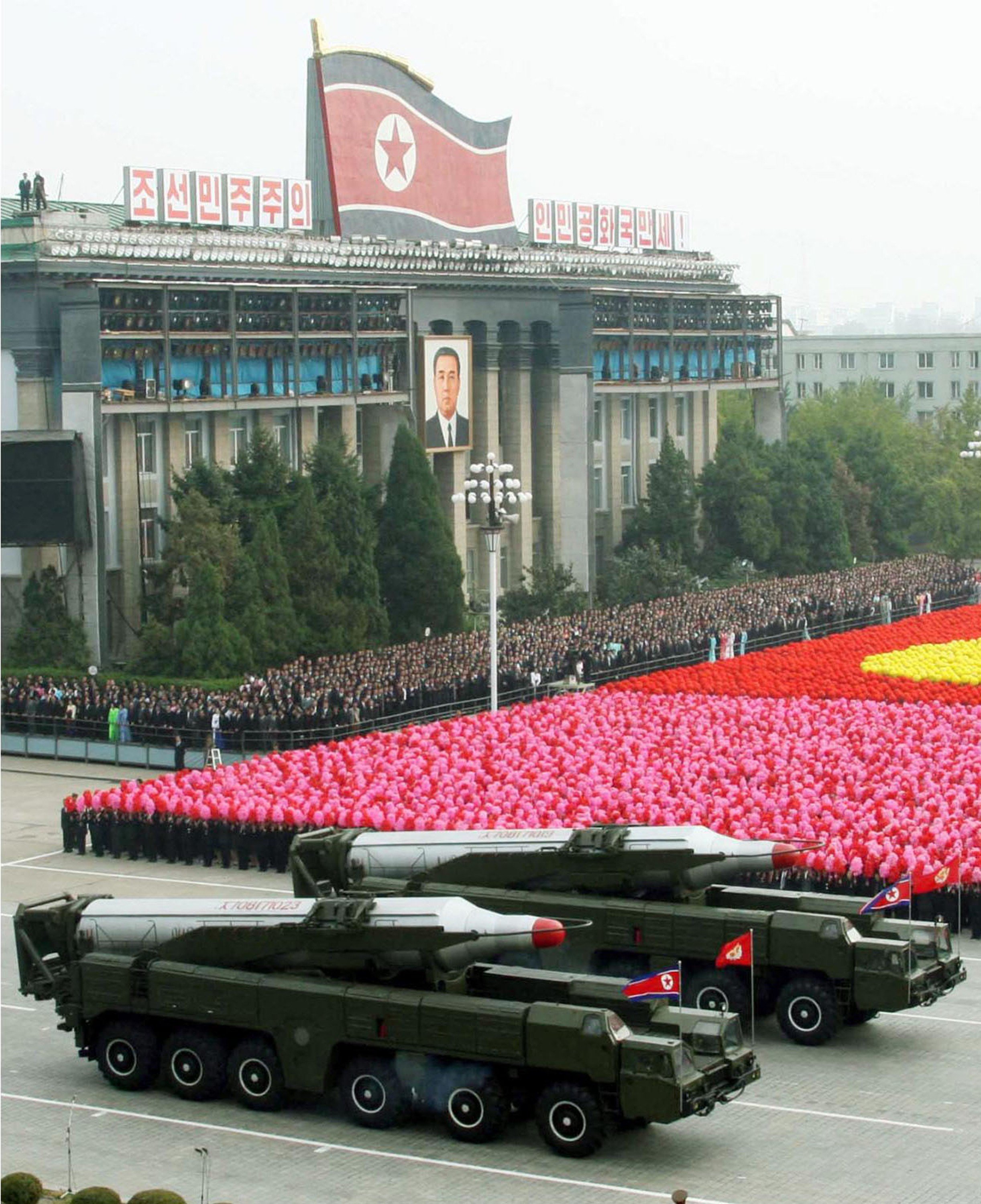 missile, North korea, Vehicle, Truck, Military, Parade, Wepons,  7 Wallpaper