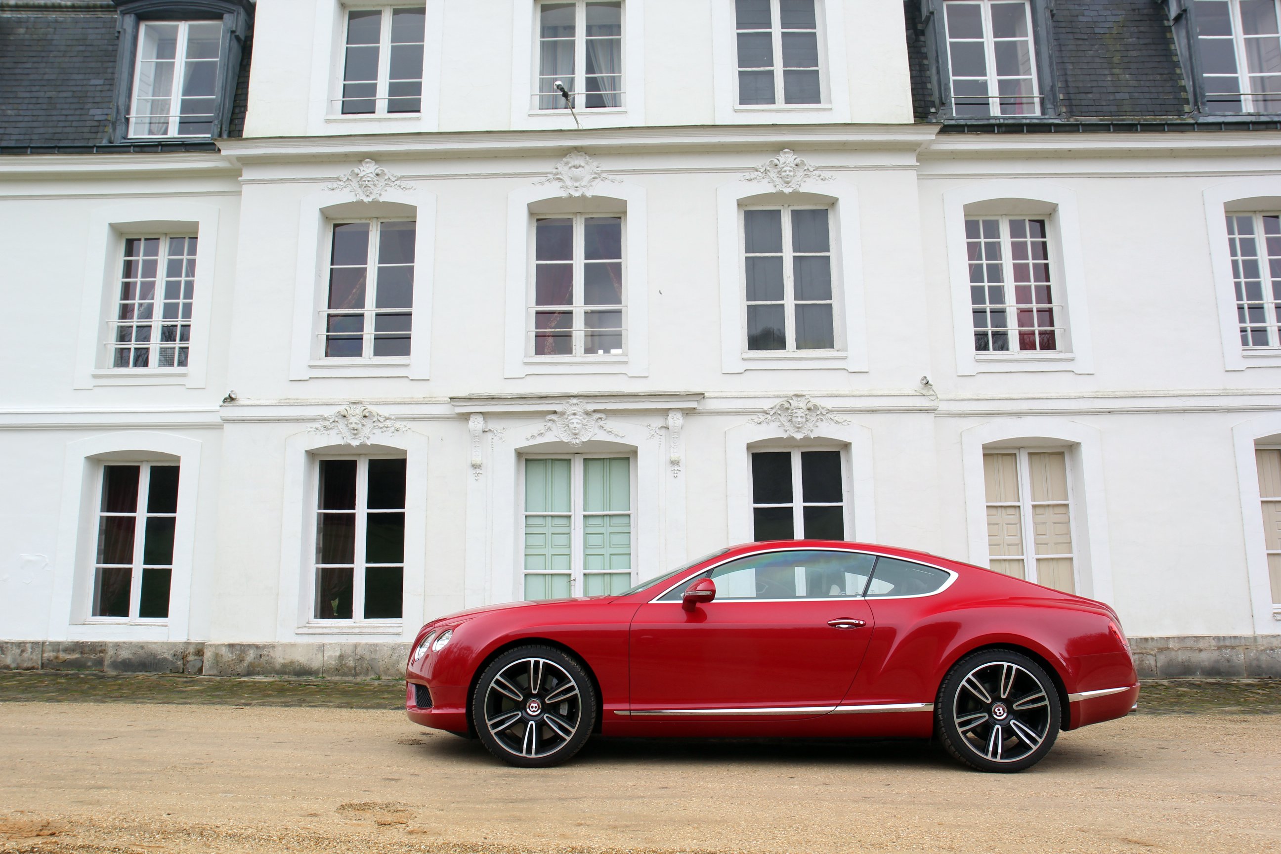 bentley continental gt v8 2013 Wallpaper