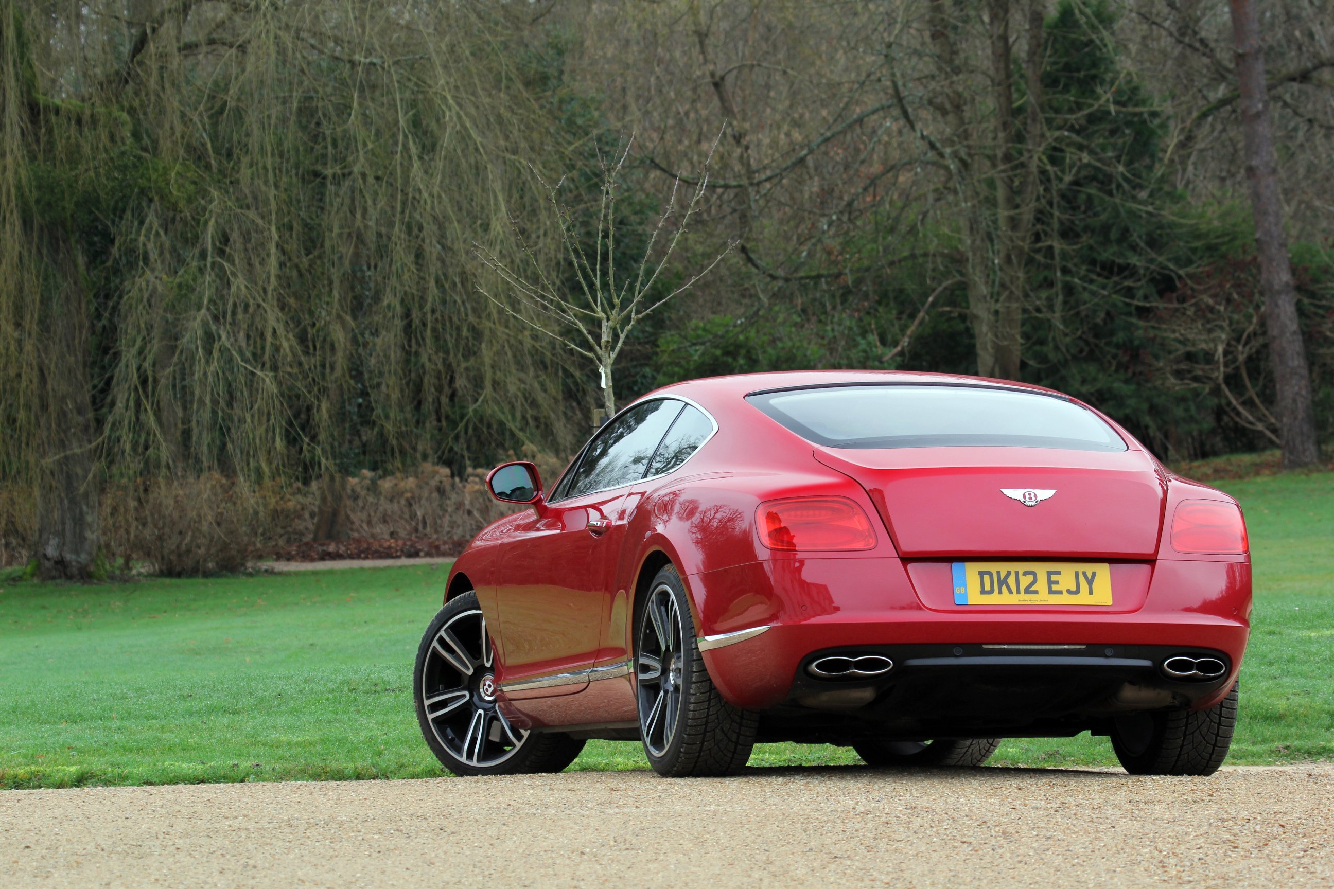 bentley continental gt v8 2013 Wallpaper