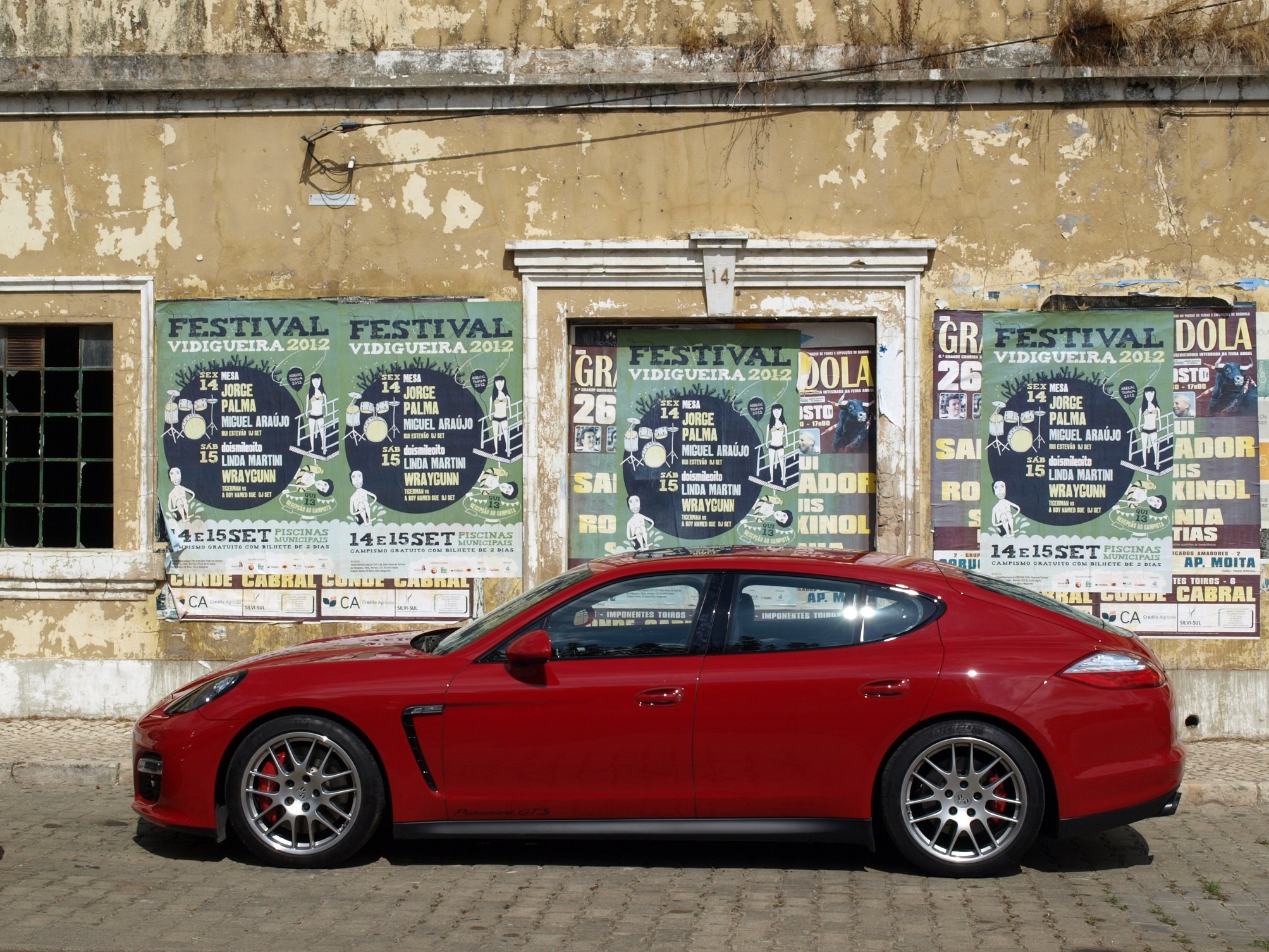 porsche panamera gts 2013 Wallpaper