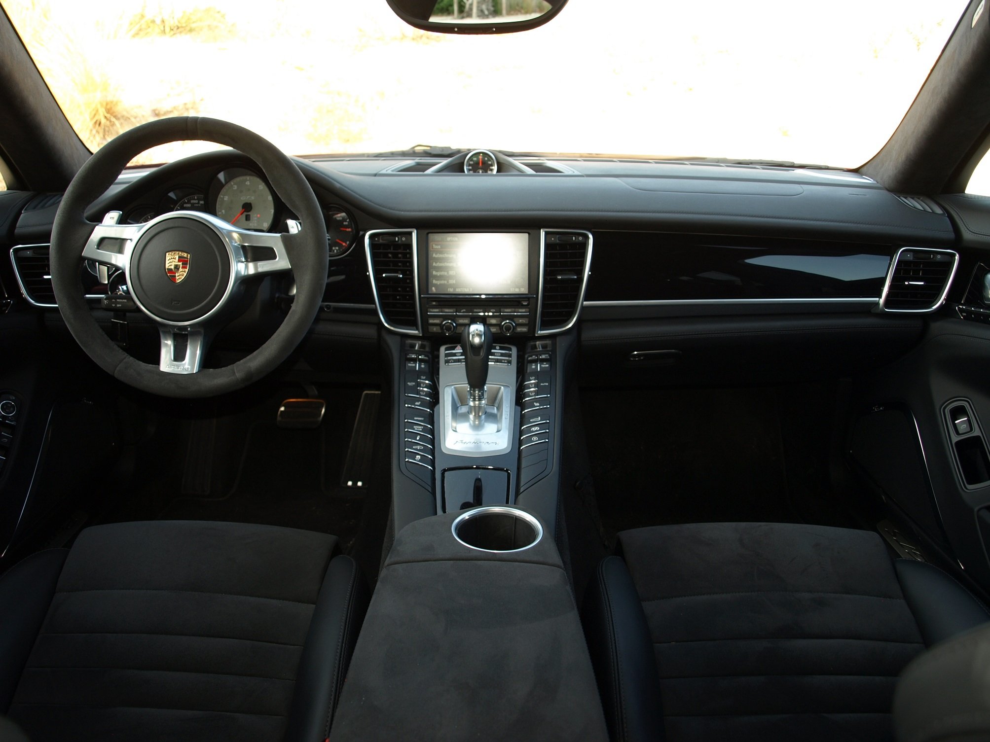 porsche panamera gts 2013 Wallpaper