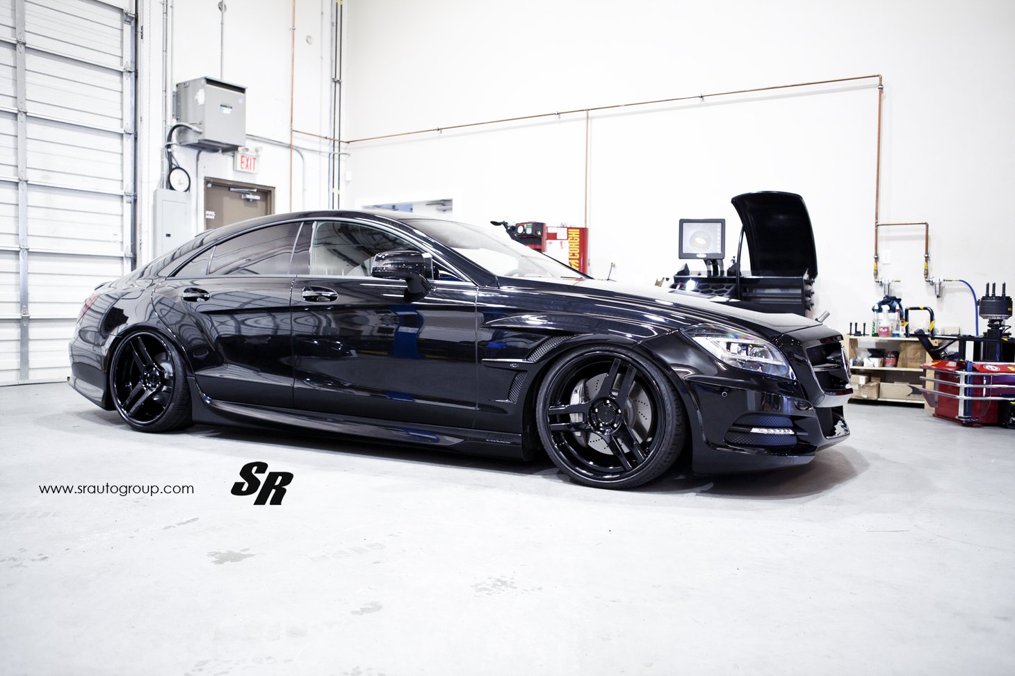 mercedes cls Wallpaper
