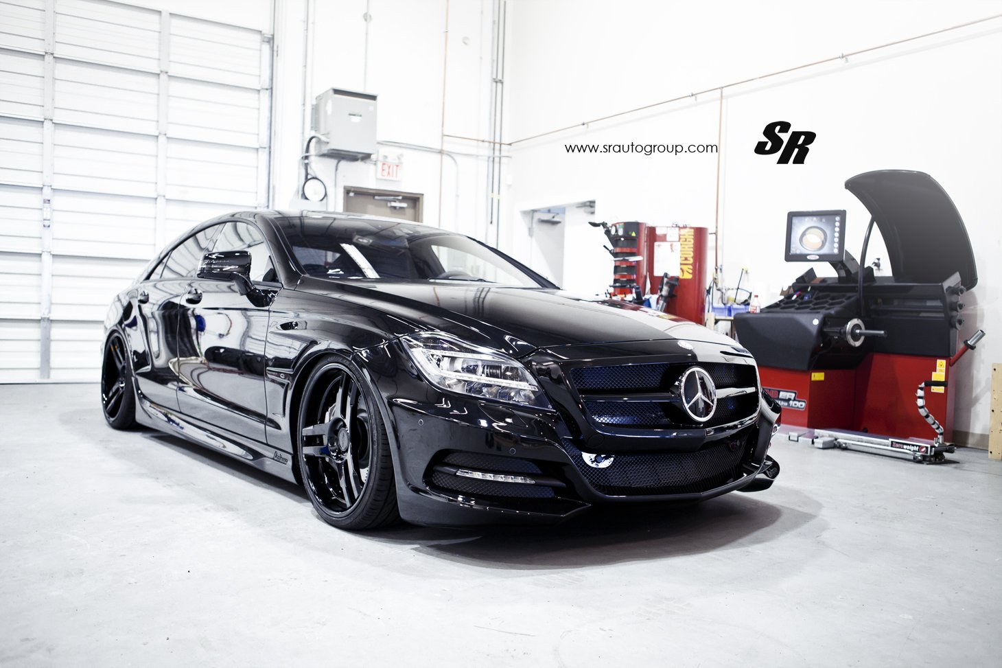 mercedes cls Wallpaper