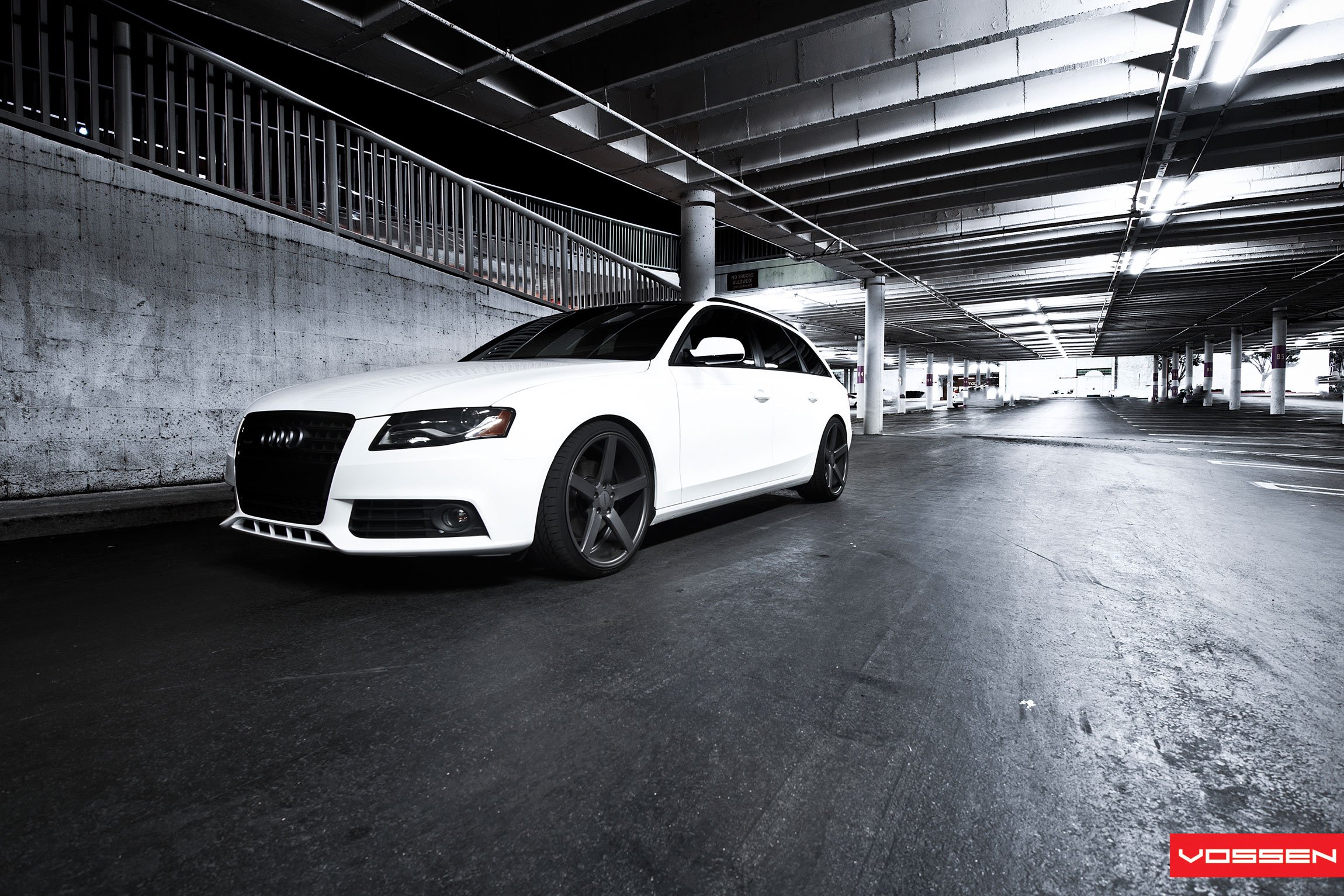 audi a4 avant Wallpaper