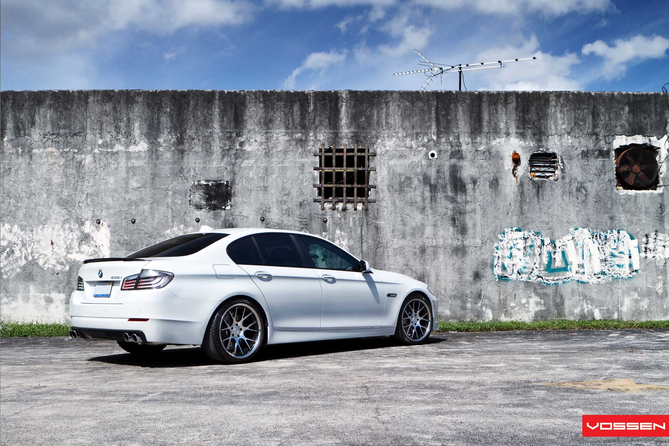 bmw 5 series Wallpaper