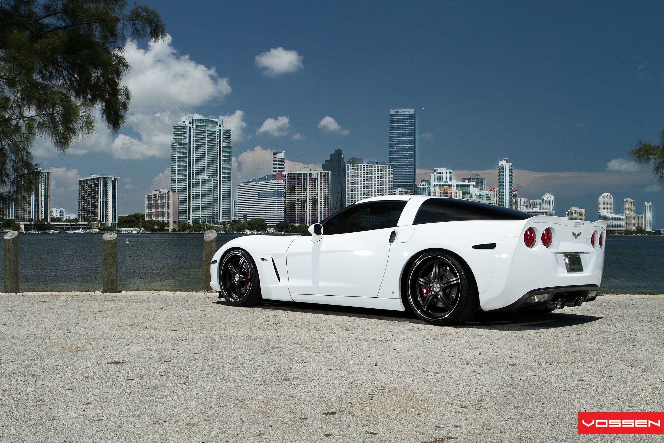 chevrolet corvette Wallpaper