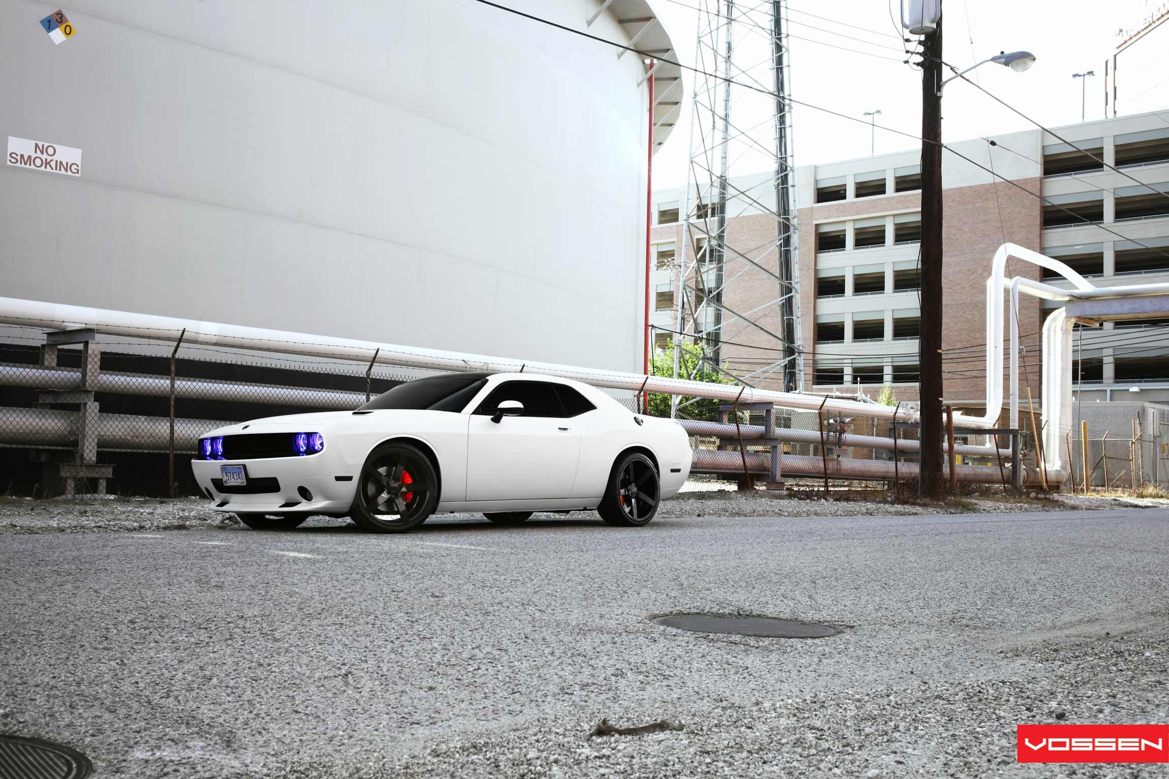 dodge challenger Wallpaper