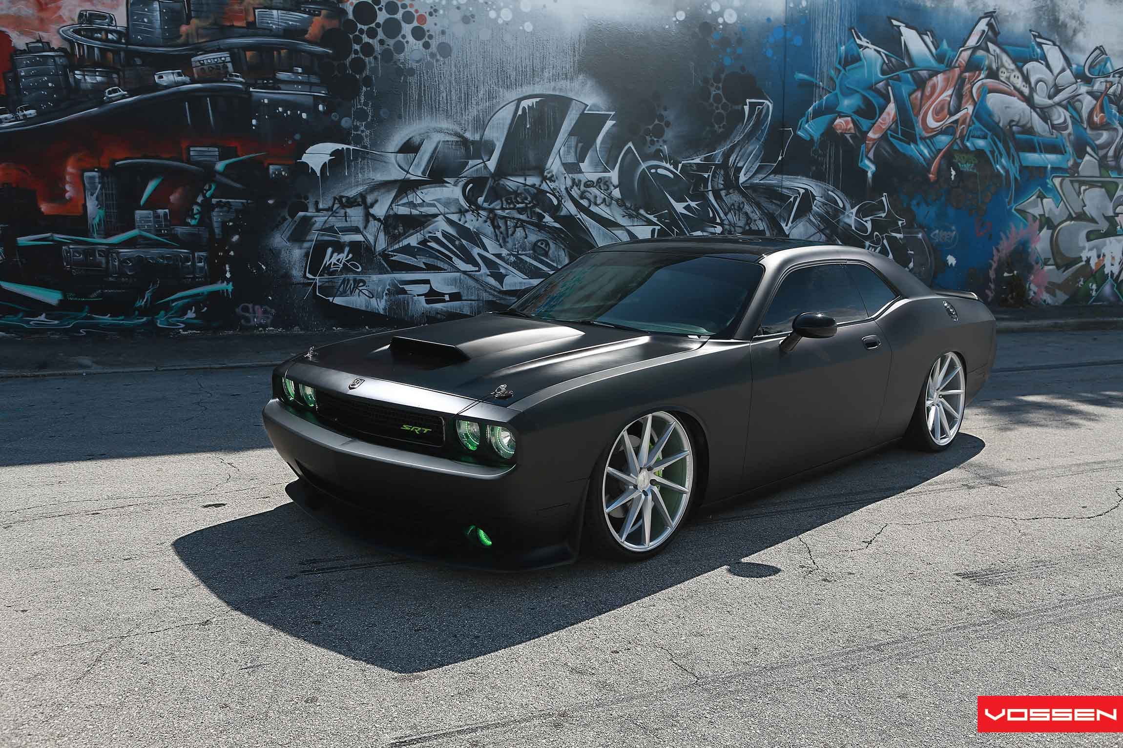 dodge challenger Wallpaper