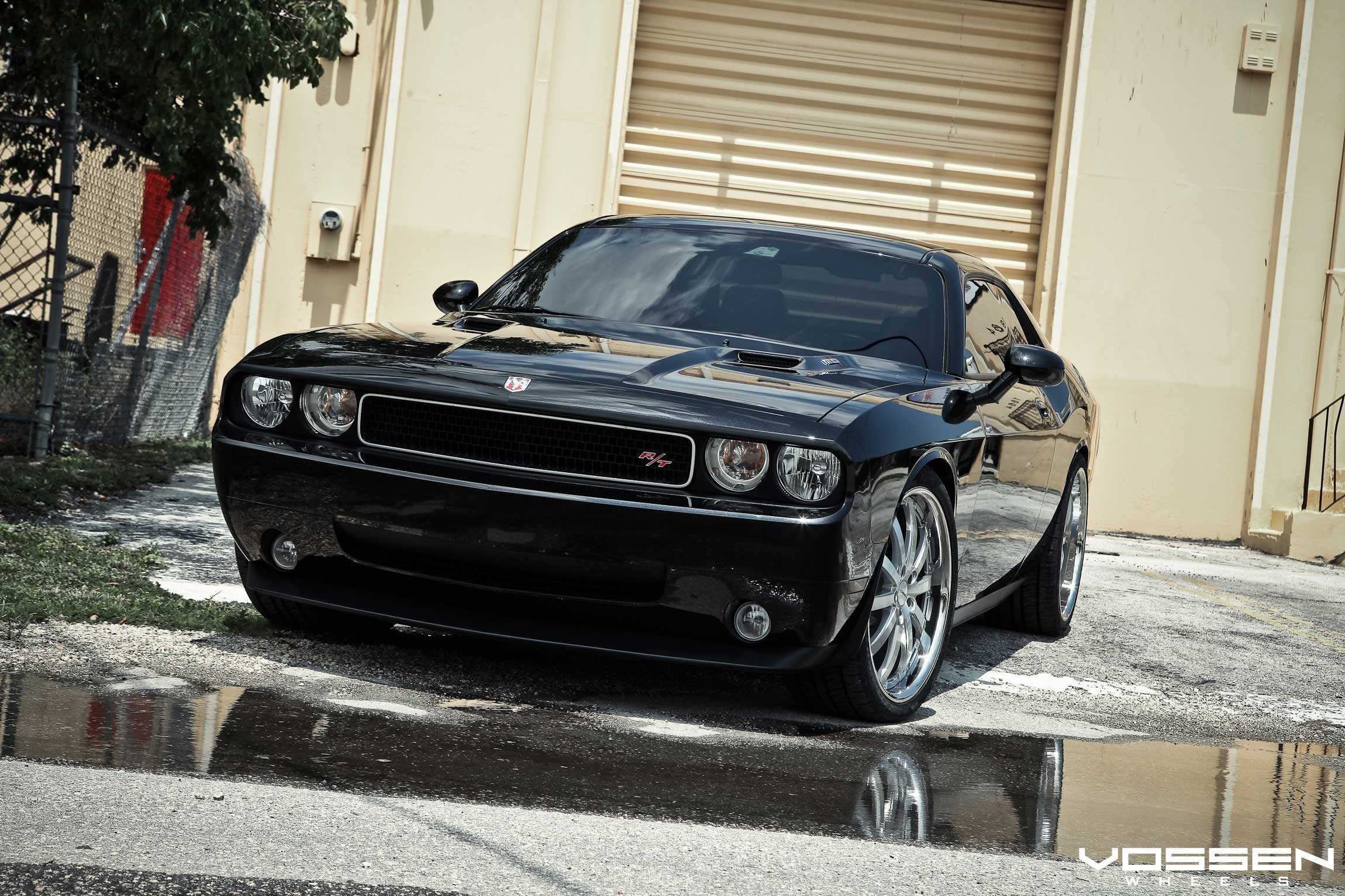 dodge challenger Wallpaper