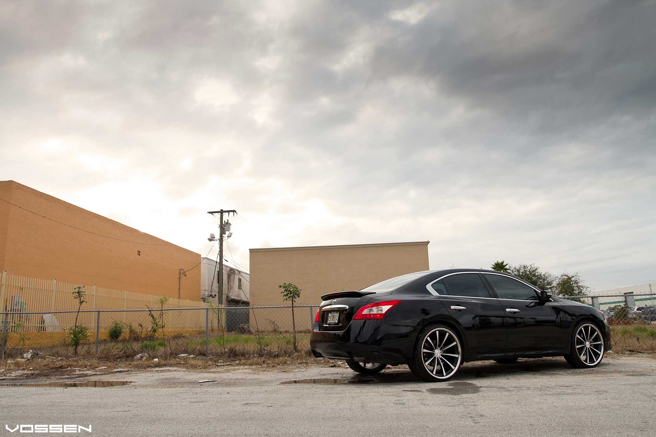 nissan maxim Wallpaper