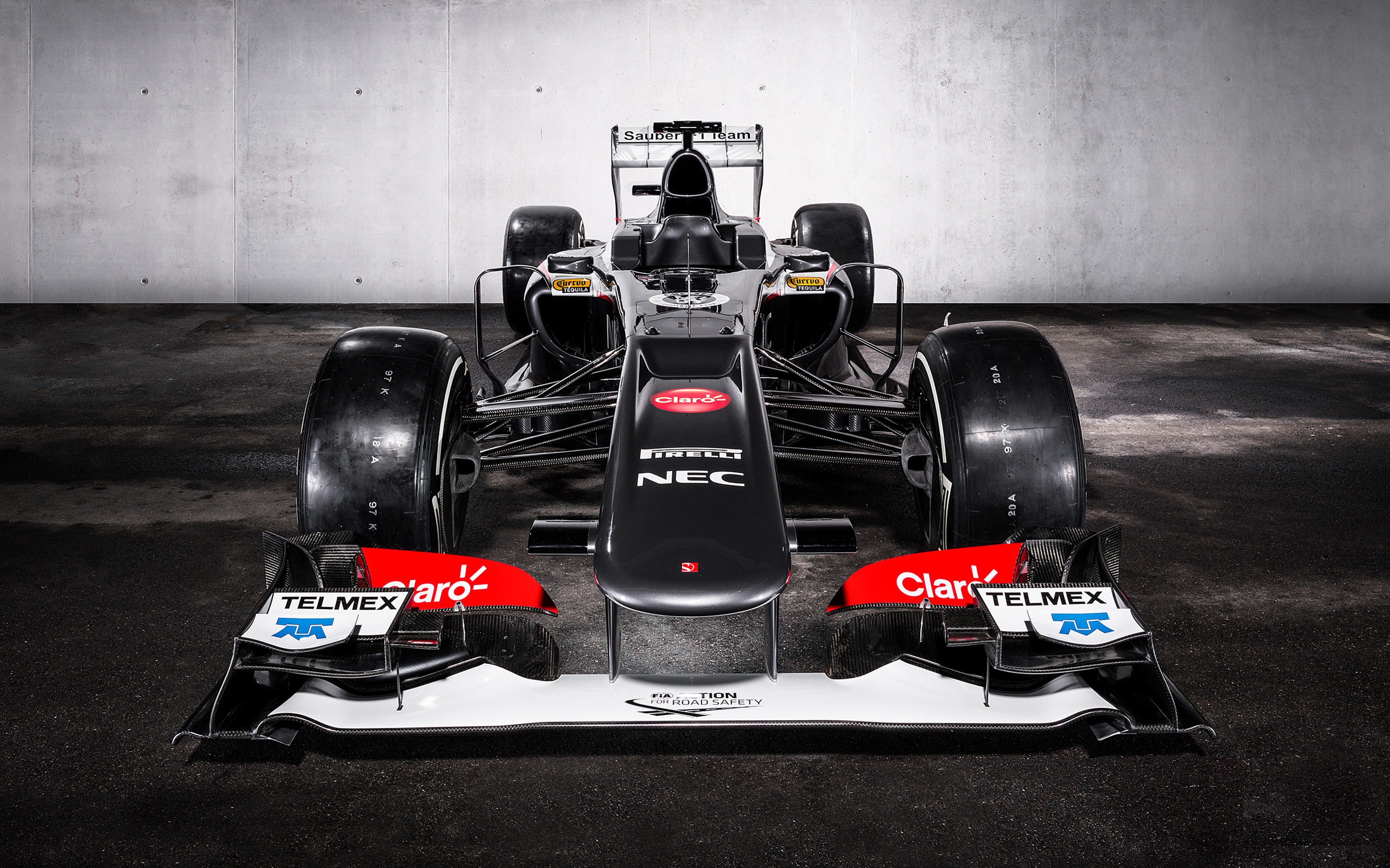 2013, Formula 1, Sauber, C32, Race, Car, Racing, Vehicle, 4000x2500,  3 Wallpaper