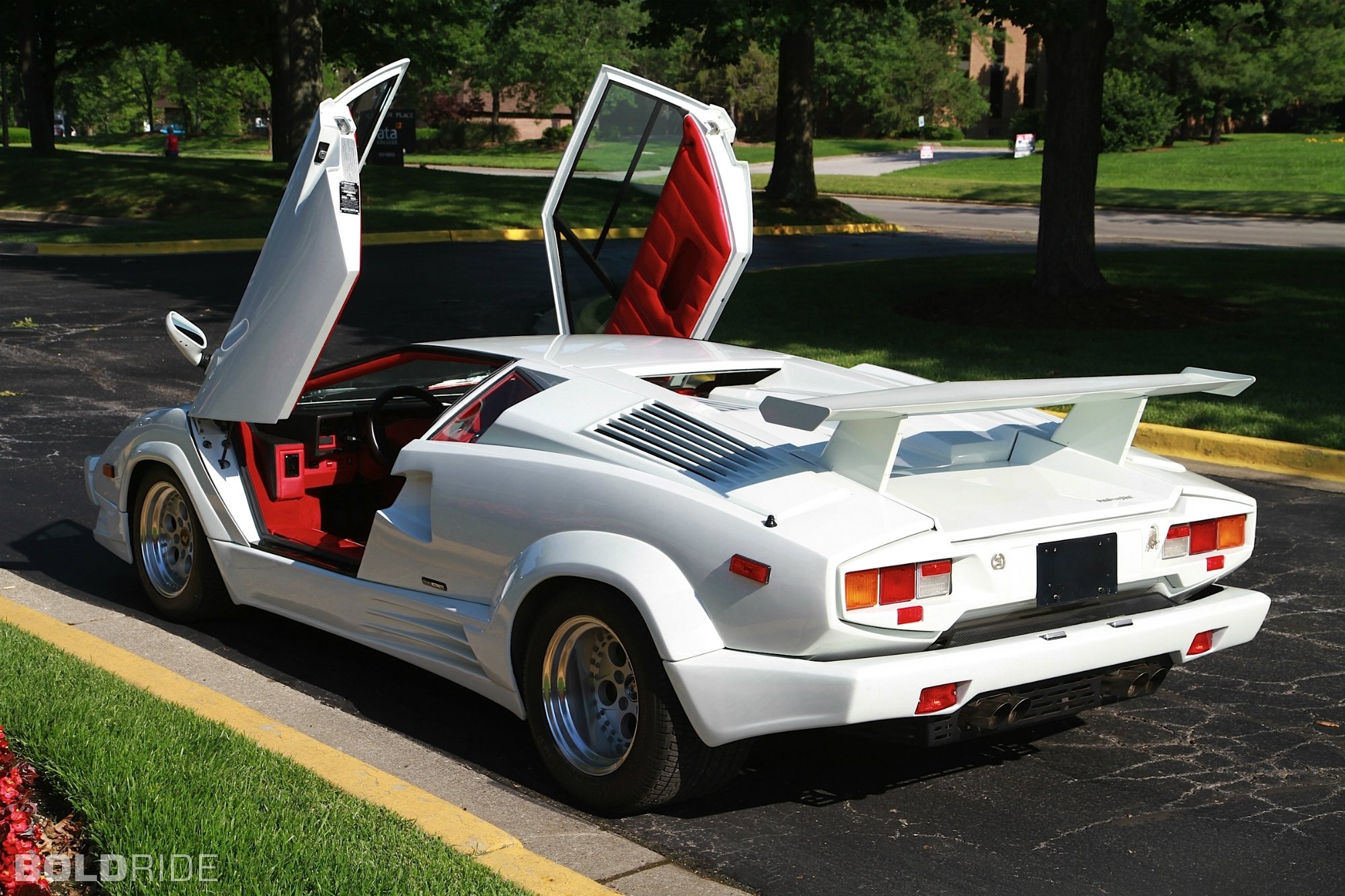 lamborghini countach 25th anniversary Wallpaper