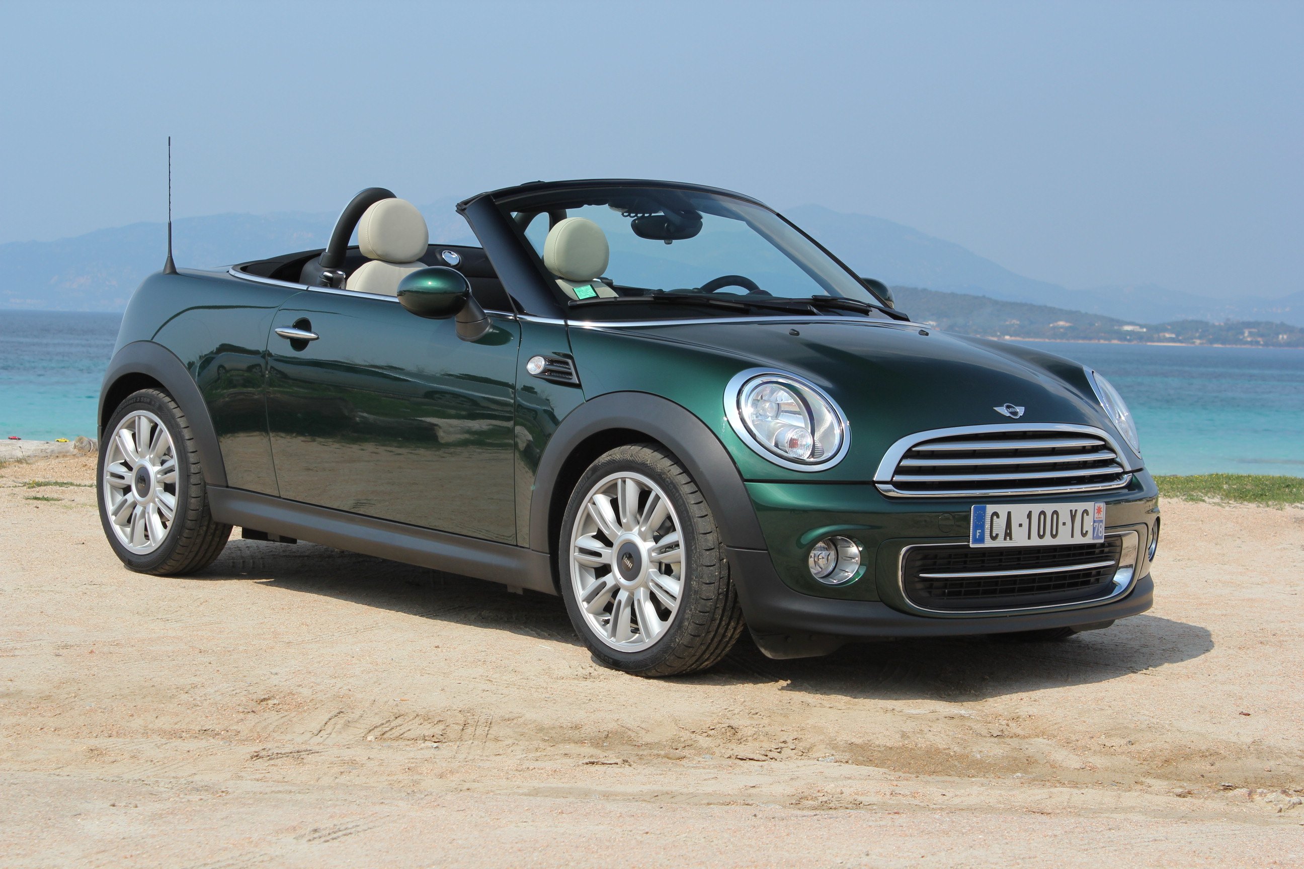 2012 mini cooper roadster Wallpaper