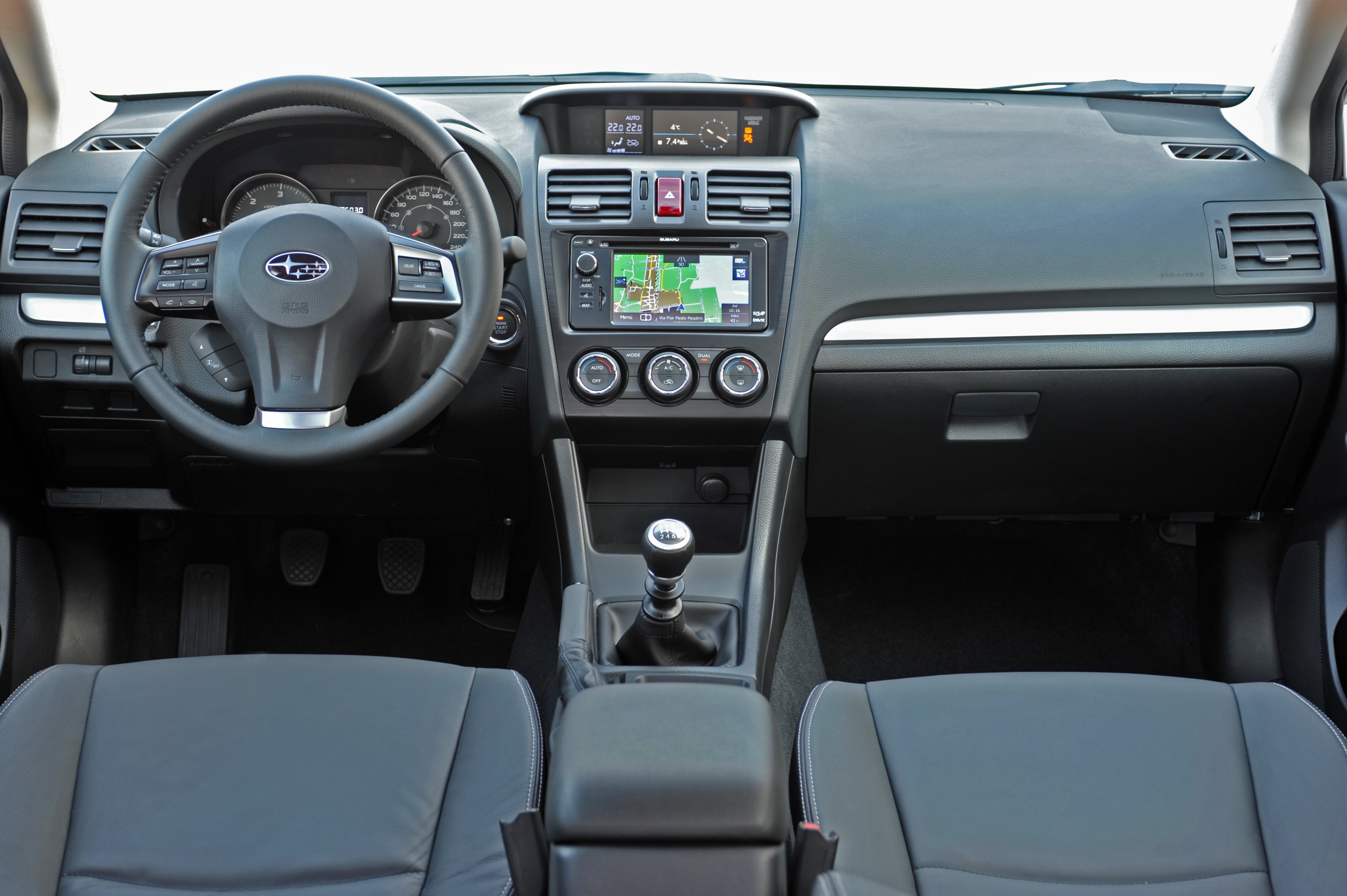 2012 subaru xv Wallpaper