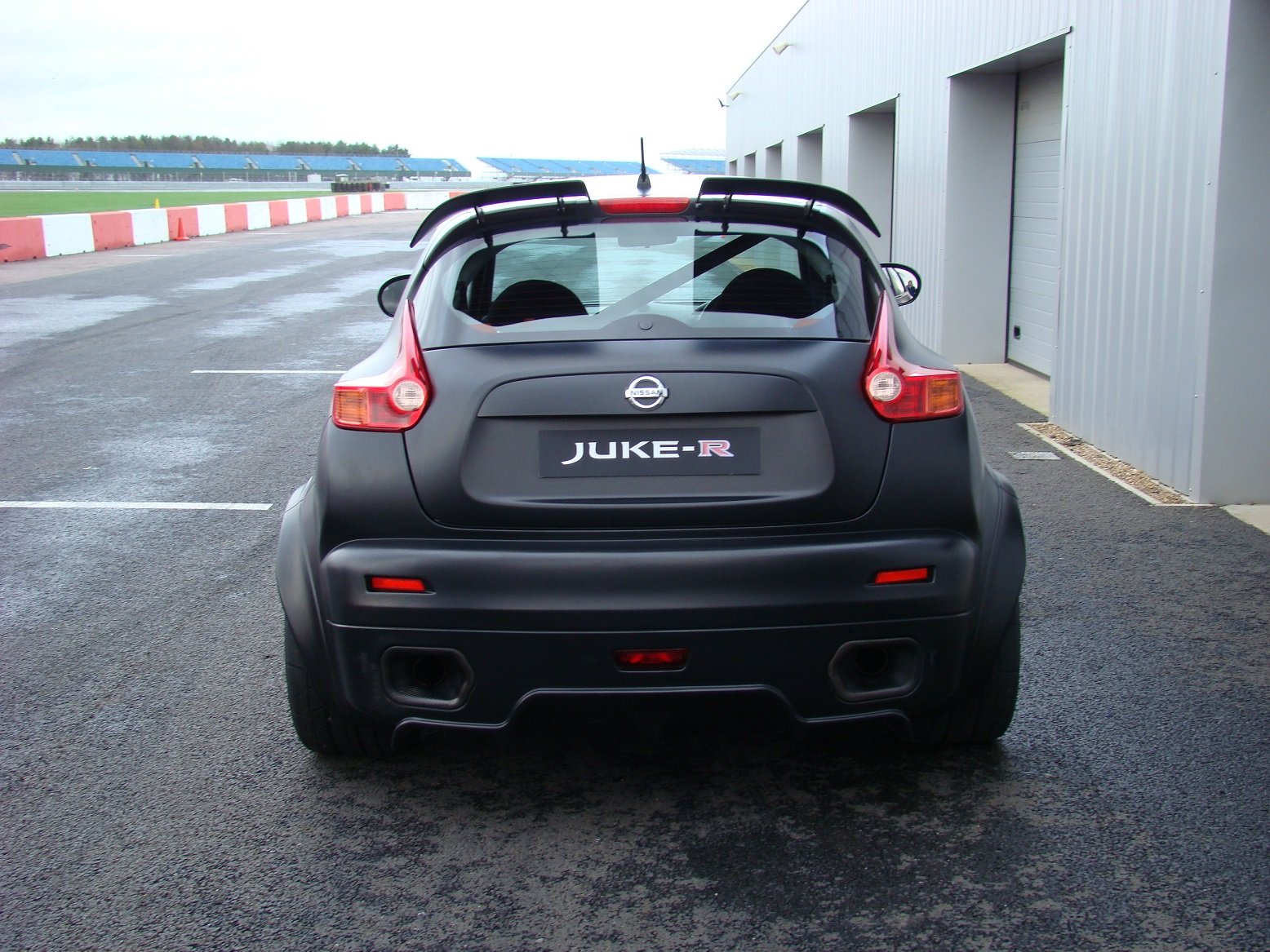 2011 nissan juke r Wallpaper