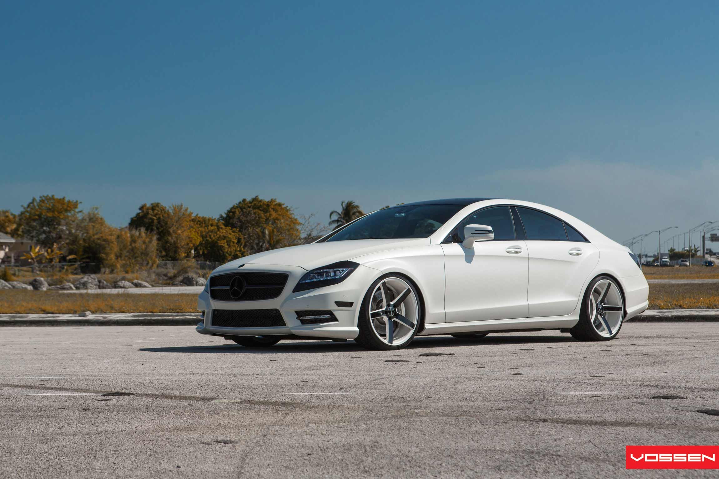 mercedes cls Wallpaper
