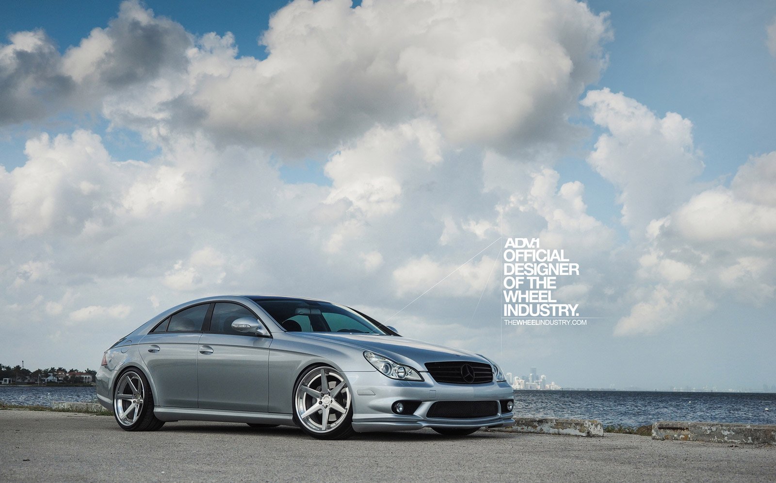 mercedes cls Wallpaper