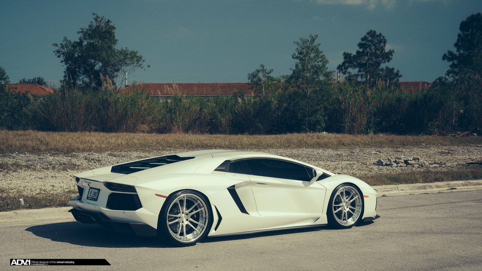 lamborghini aventador Wallpaper