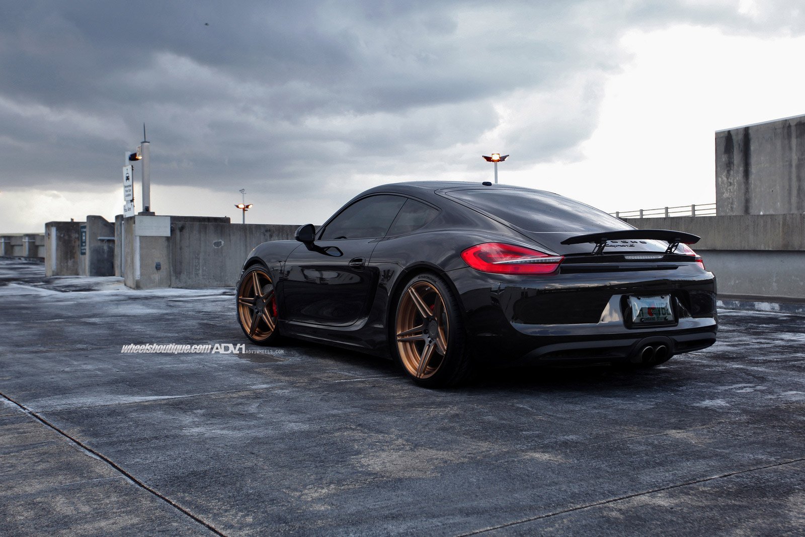 porsche cayman Wallpaper